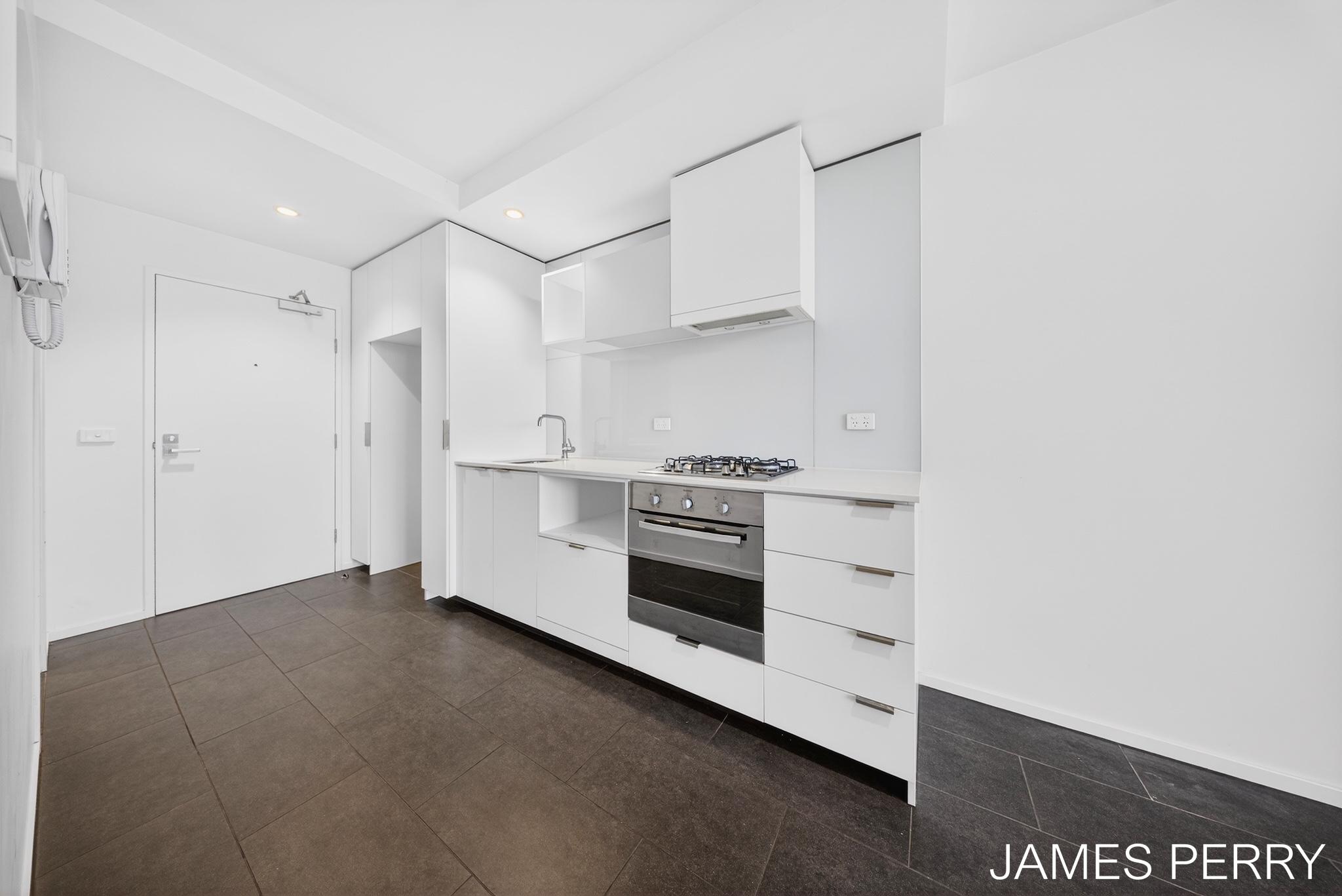 111/19-21 Hanover Street, Oakleigh, VIC 3166 - Image 2