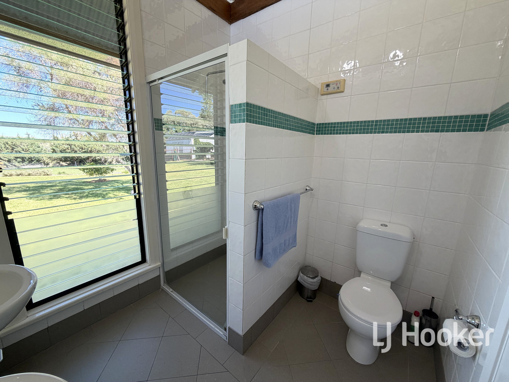 5-bedroom unit at 71 Gillespies Lane, Inverell, Nsw, 2360, Inverell, New South Wales