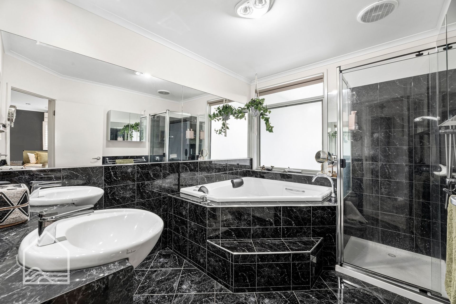 4-bedroom house at 1/22 The Avenue, Ocean Grove, VIC 3226, Greater Geelong, Victoria
