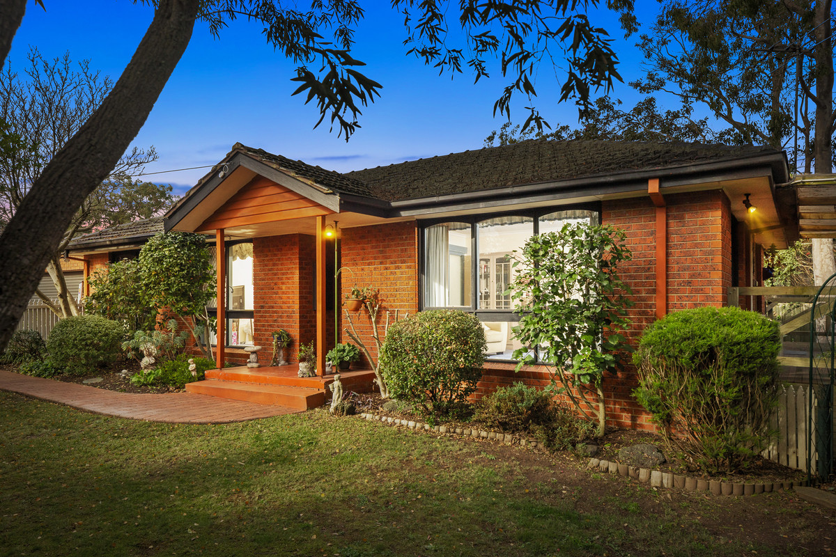 2/21 Ferguson Court, Ferntree Gully, VIC 3156 - Image 2