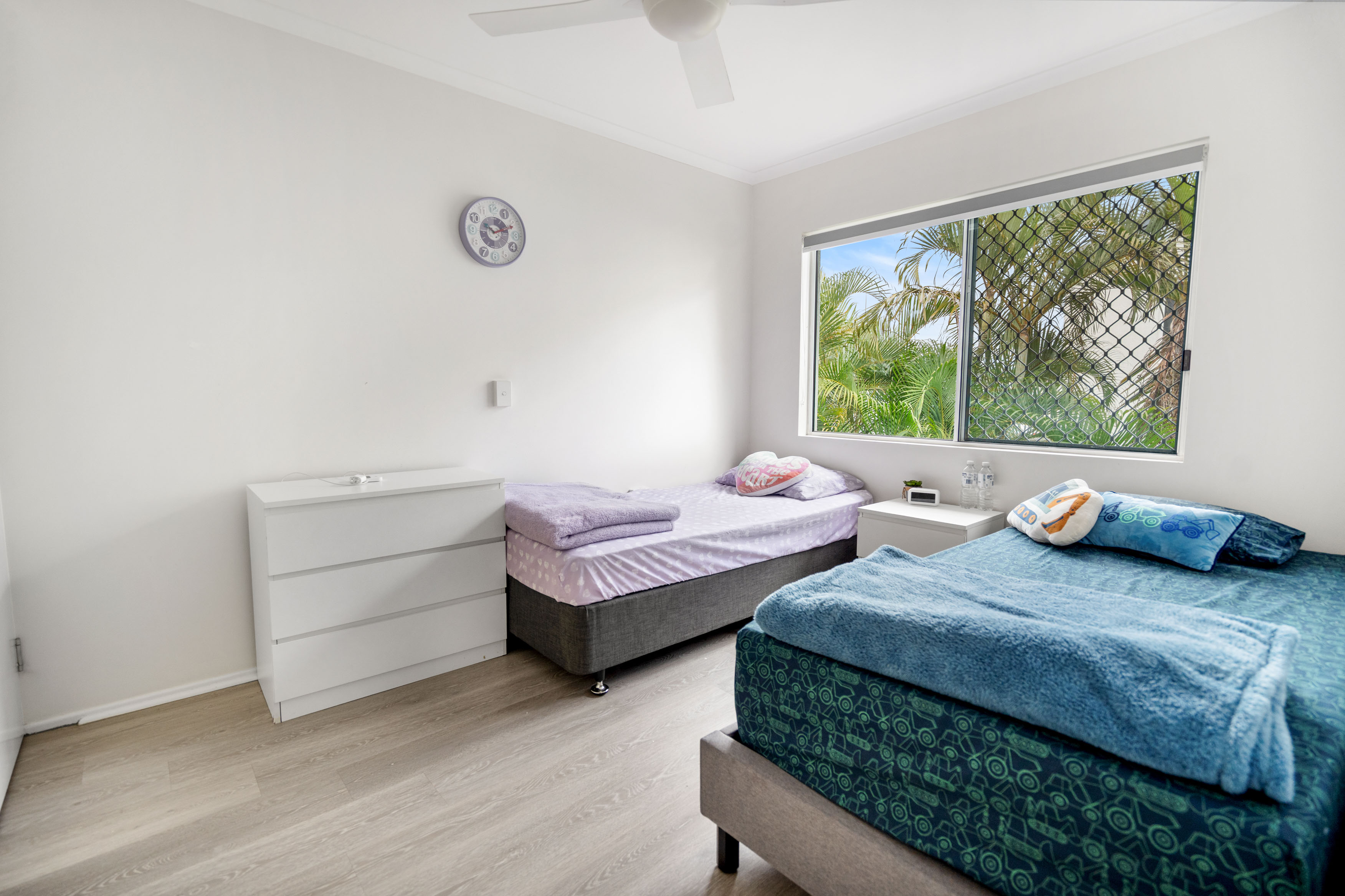 12-bedroom house at 405 Esplanade, Torquay, QLD 4655, Fraser Coast, Queensland