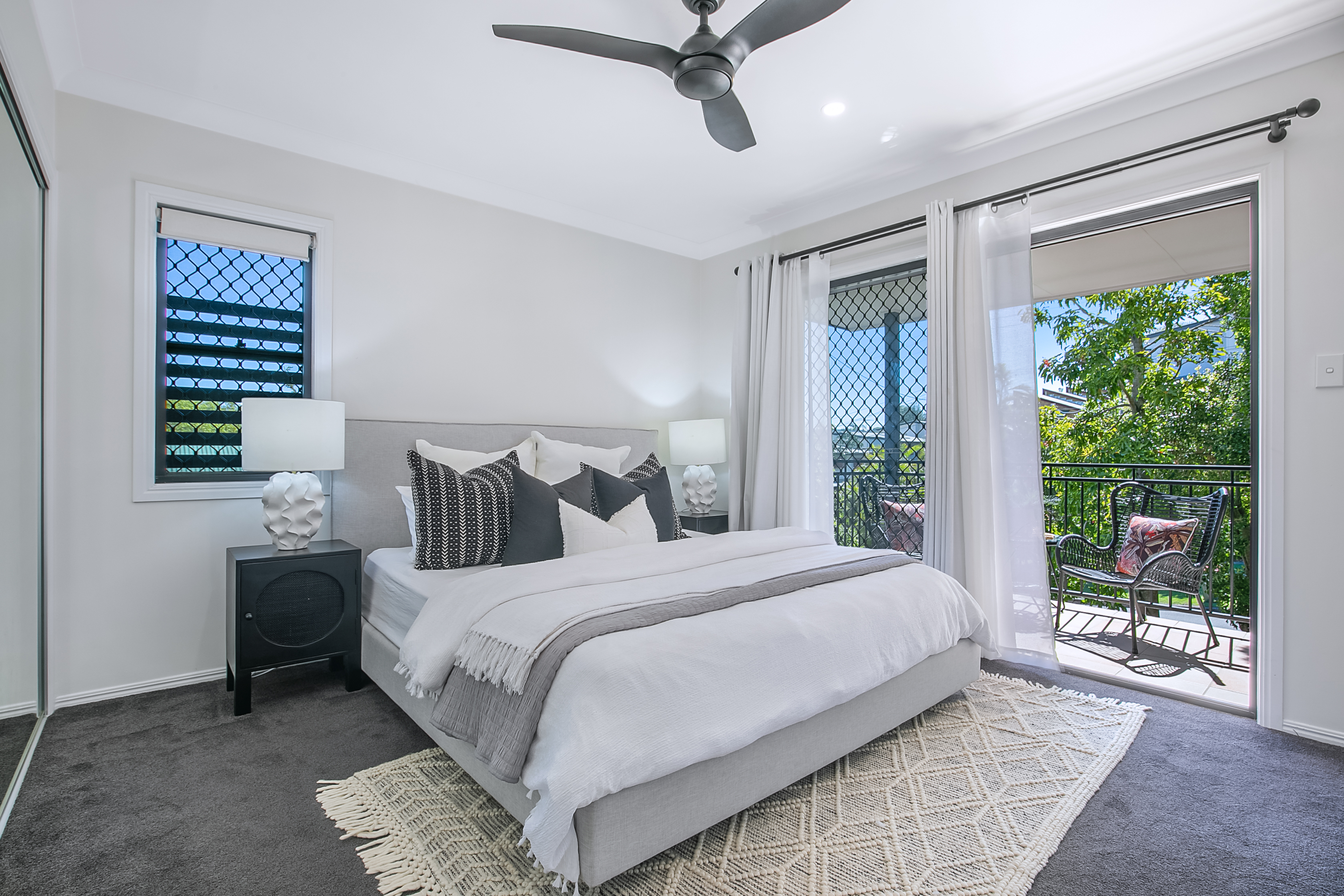 2/50 Jones Road, Carina Heights, QLD 4152 - Image 2