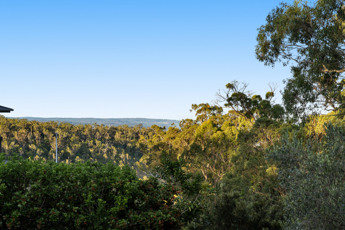 5-bedroom house at 19 COVENTRY COURT, Mount Lofty QLD 4350, Toowoomba, Queensland