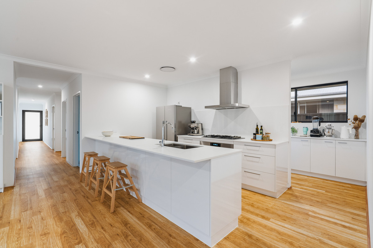 11 Hayling Way, Dunsborough, WA 6281 - Image 1