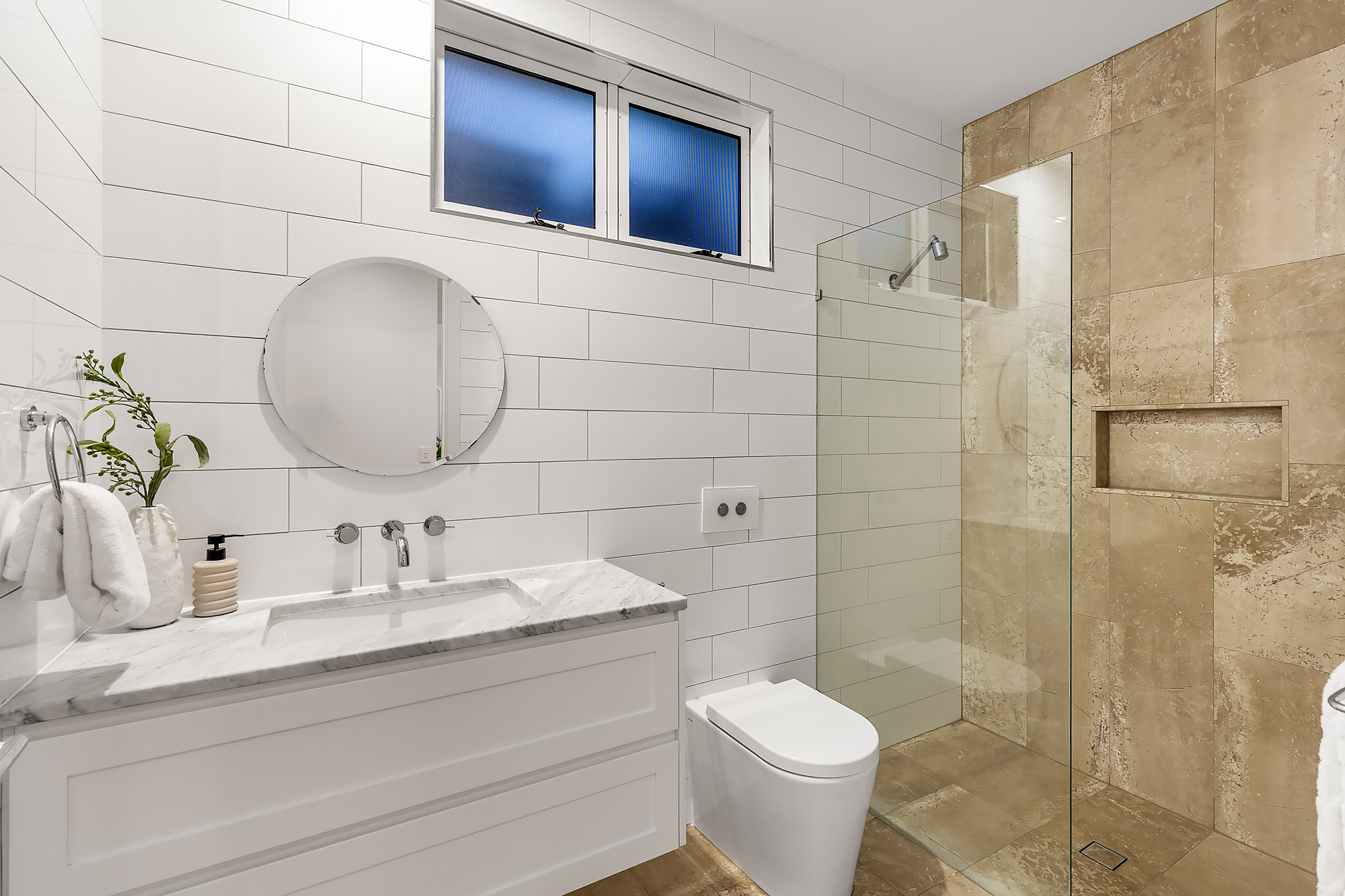 5-bedroom house at 61 SIRIUS STREET, Coorparoo QLD 4151, Brisbane, Queensland