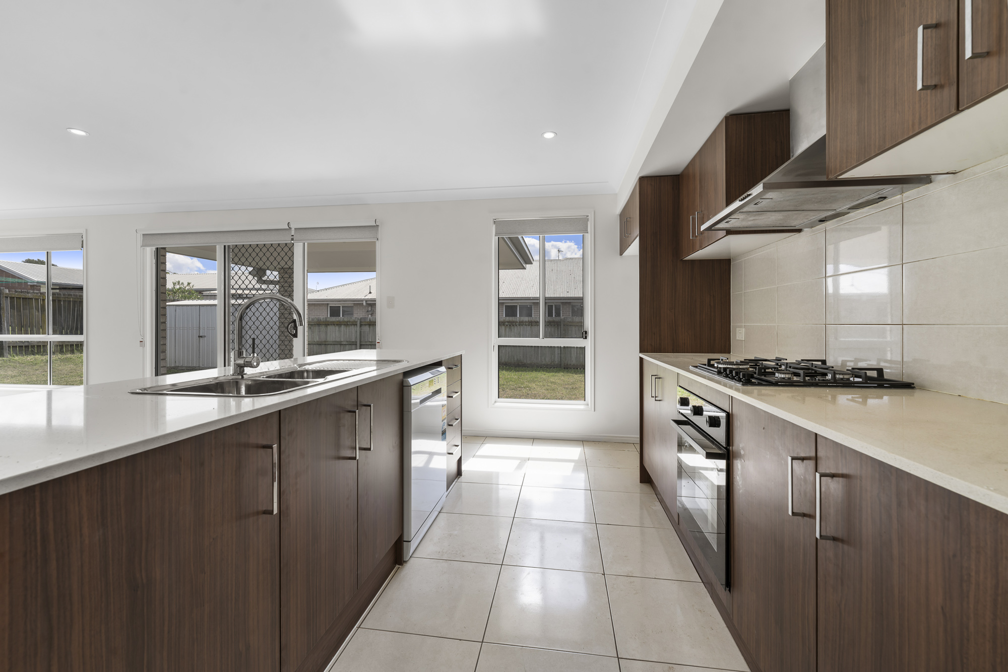 17 Furness Court, Kearneys Spring, Qld, 4350 - Image 3