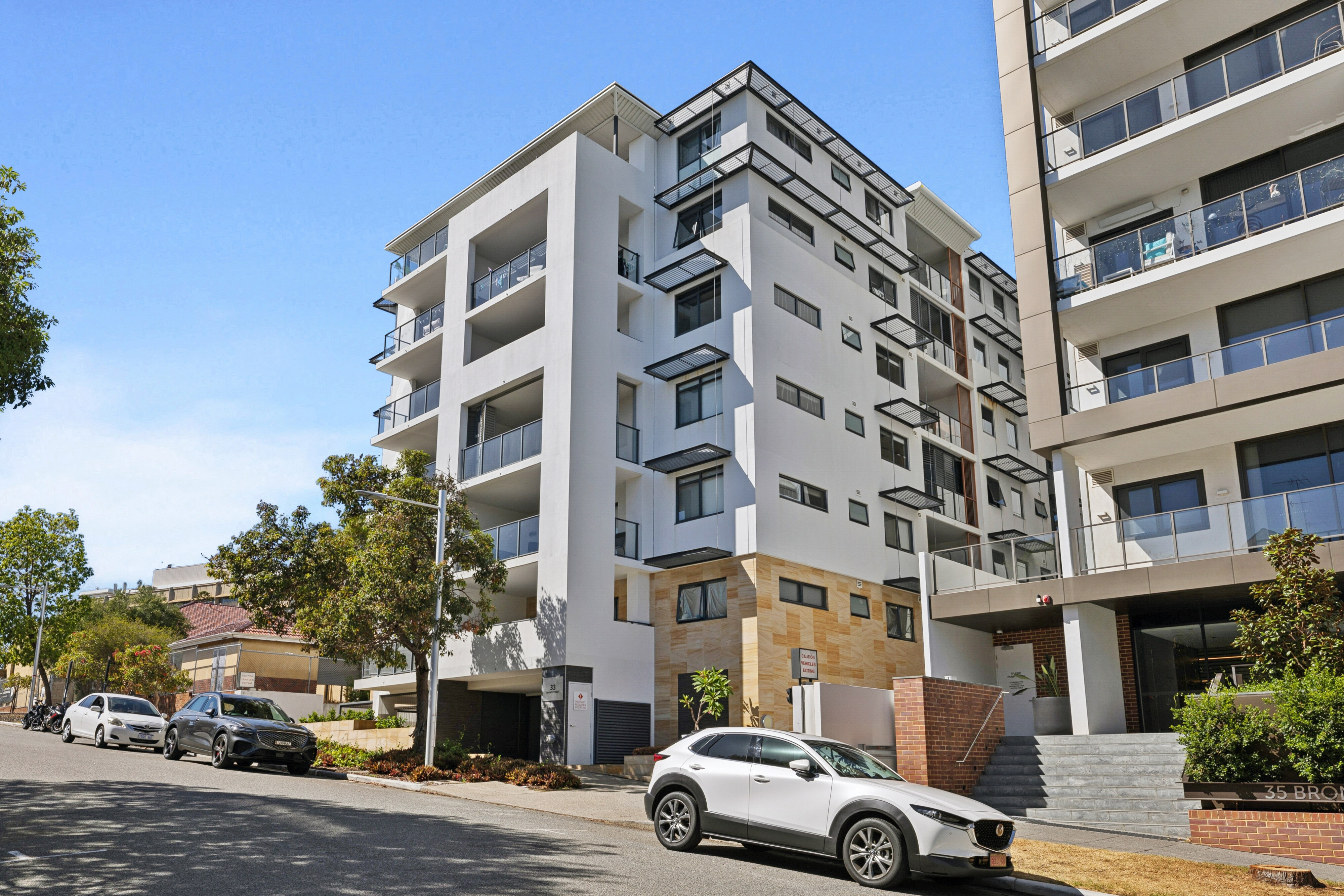 40 33 BRONTE STREET, EAST PERTH WA 6004 - Image 7