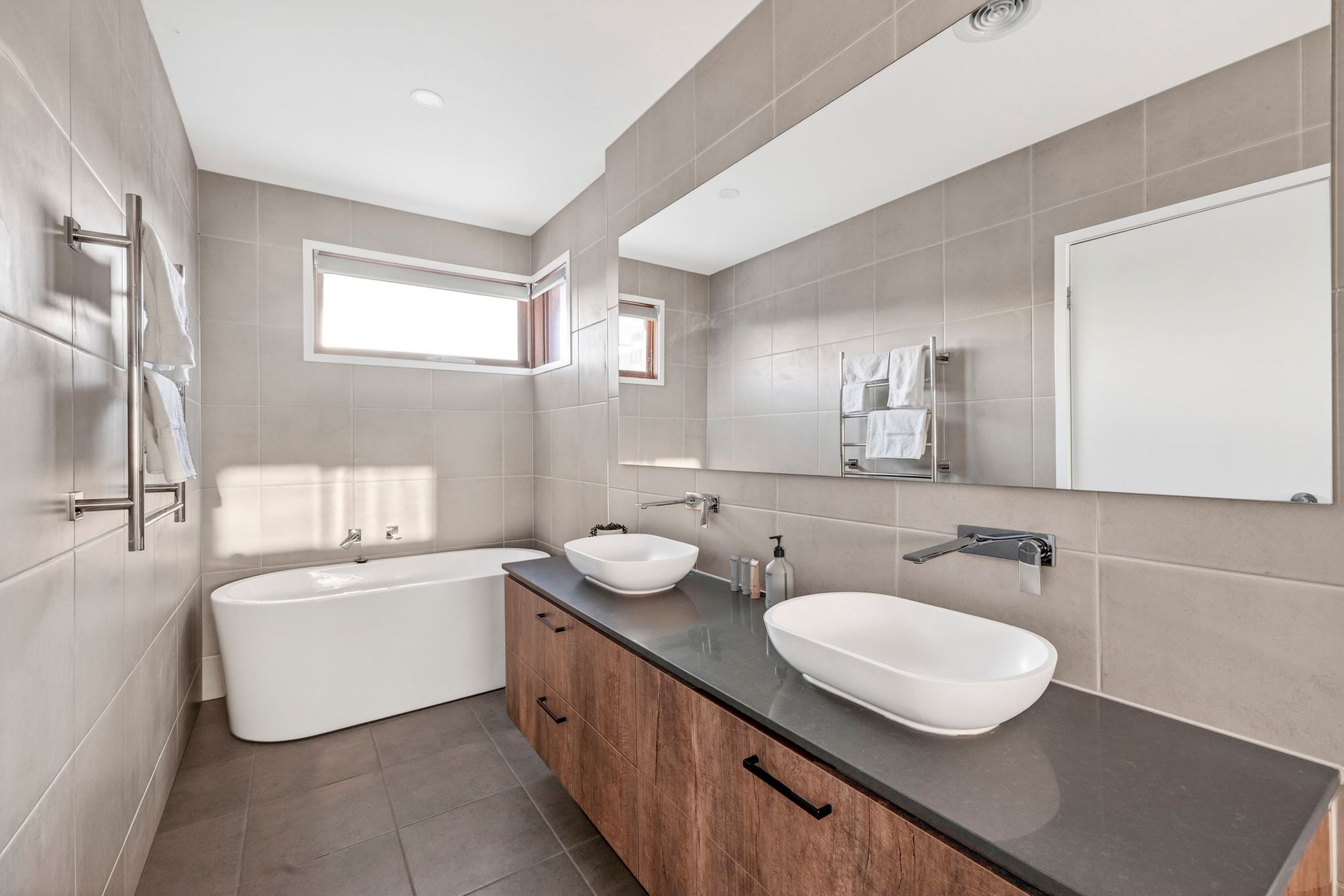 16 Pollen Street, Mount Duneed, Vic, 3217 - Image 4