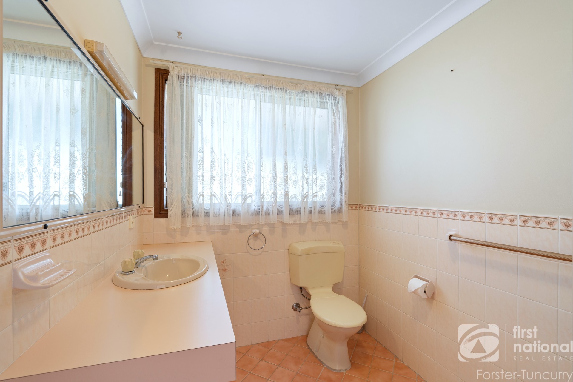 6 Pipers Bay Drive, Forster, NSW 2428 - Image 2