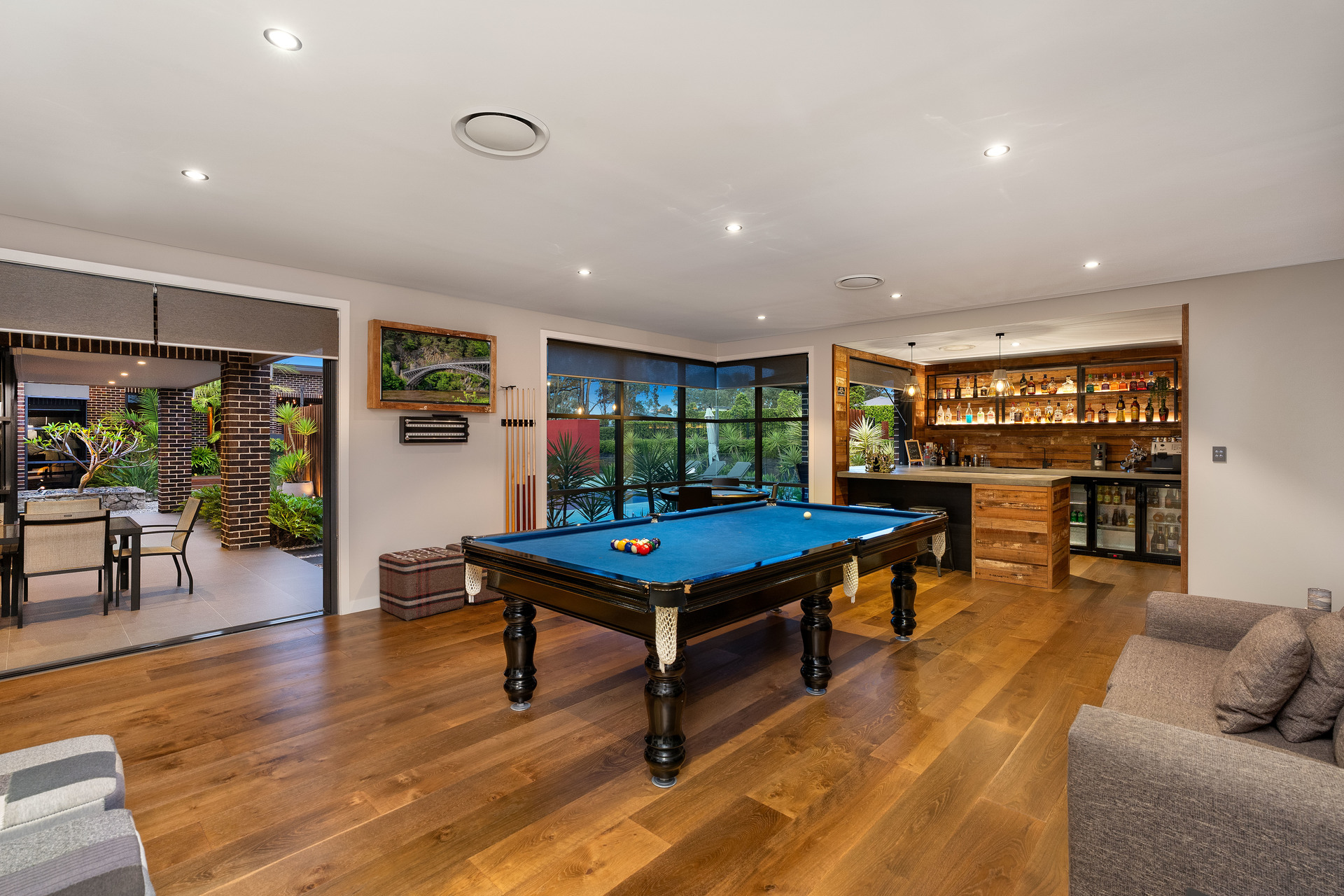 6-bedroom house at 21 TWIN CREEKS DRIVE, Luddenham NSW 2745, Liverpool, New South Wales