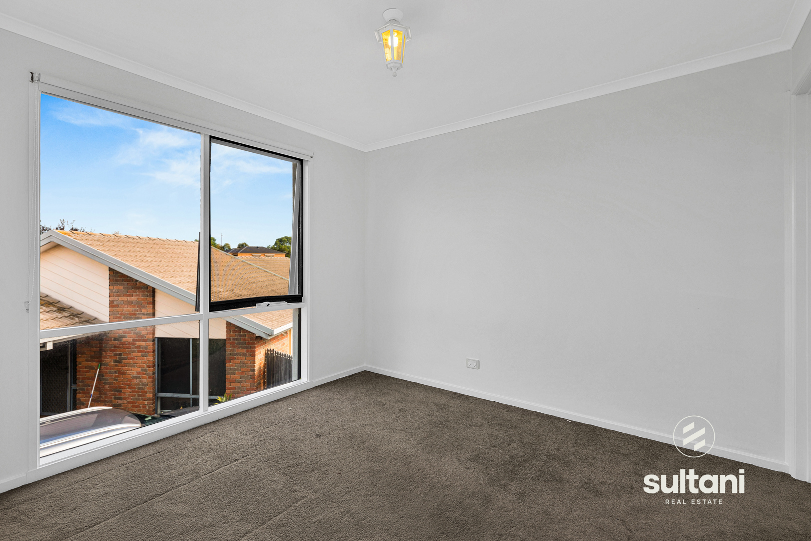 124 Courtenay Avenue, Cranbourne North, VIC 3977 - Image 5