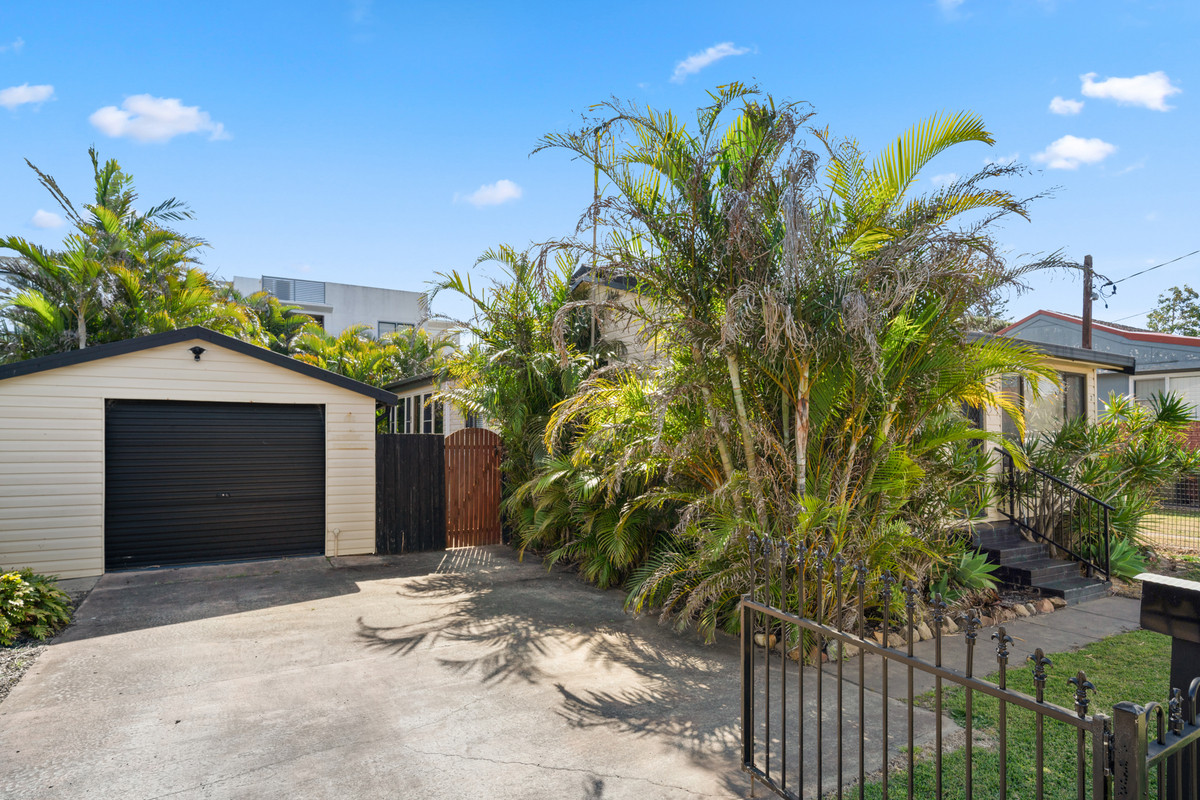 3-bedroom house at 2 Brogden Road, The Entrance North, NSW 2261, , New South Wales