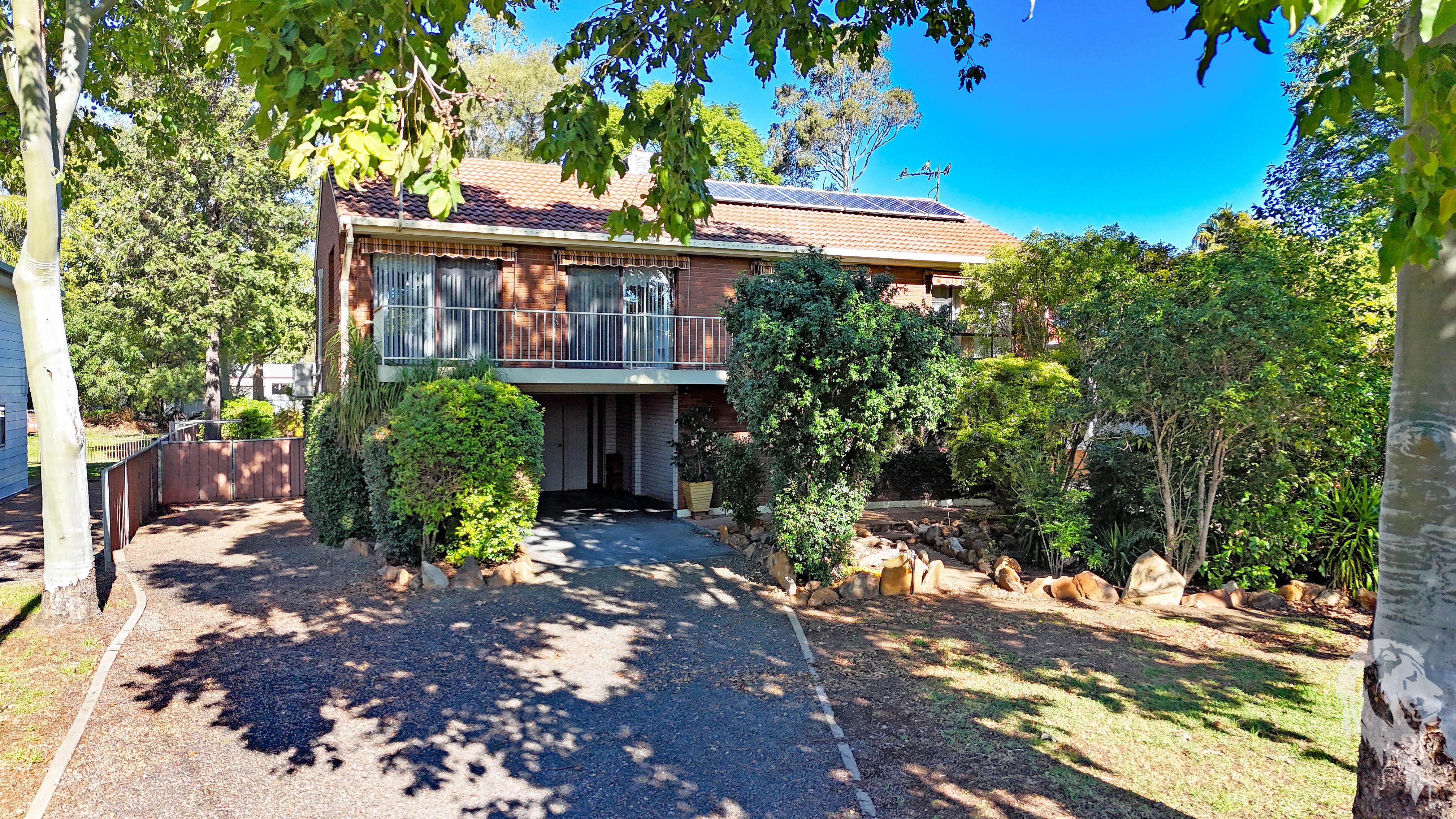 4 BEATRICE STREET, Narrabri NSW 2390 - Image 1