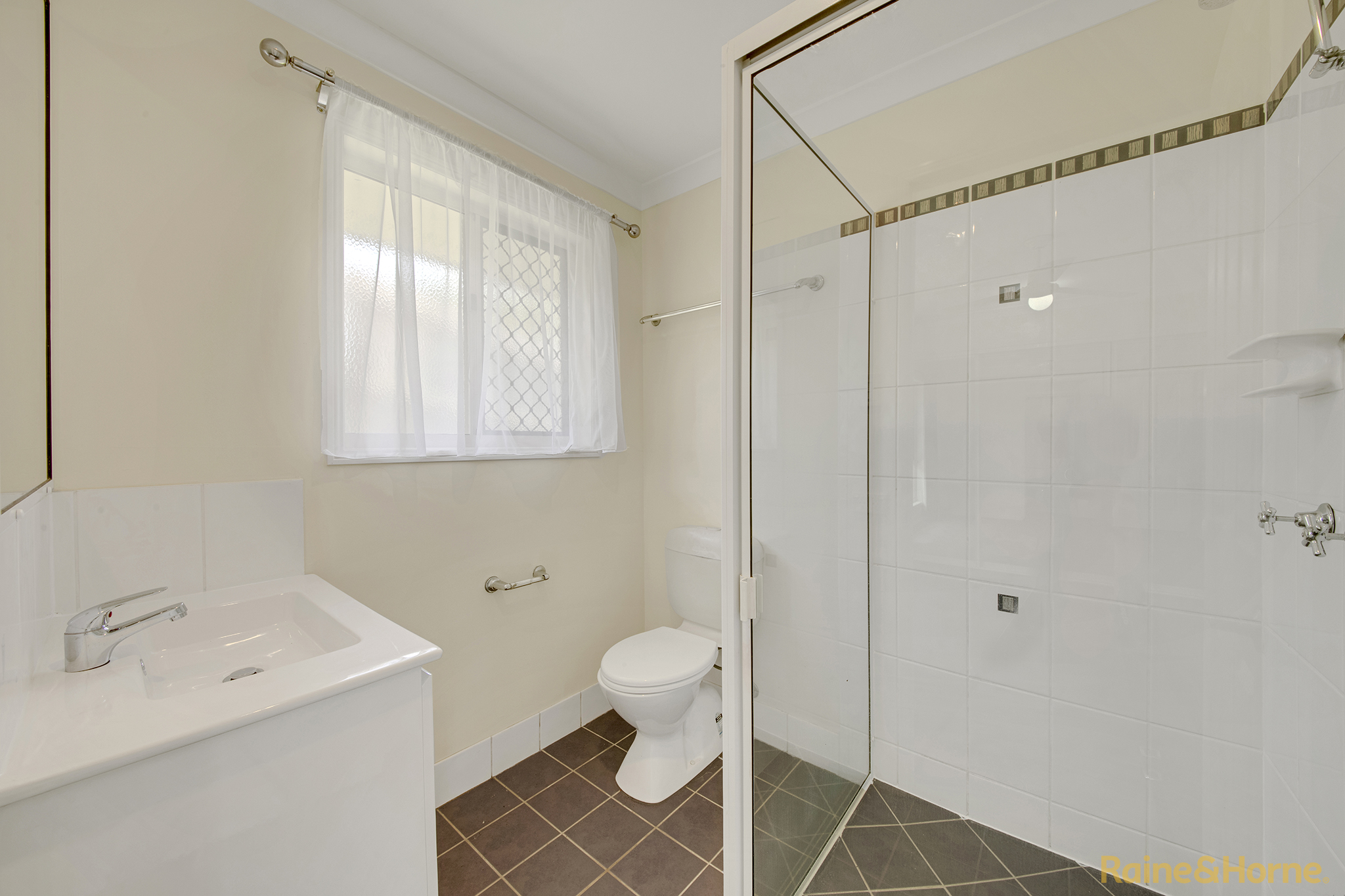 3-bedroom unit at 2/20 Reinaerhoff Crescent, Glen Eden, QLD 4680, Gladstone, Queensland