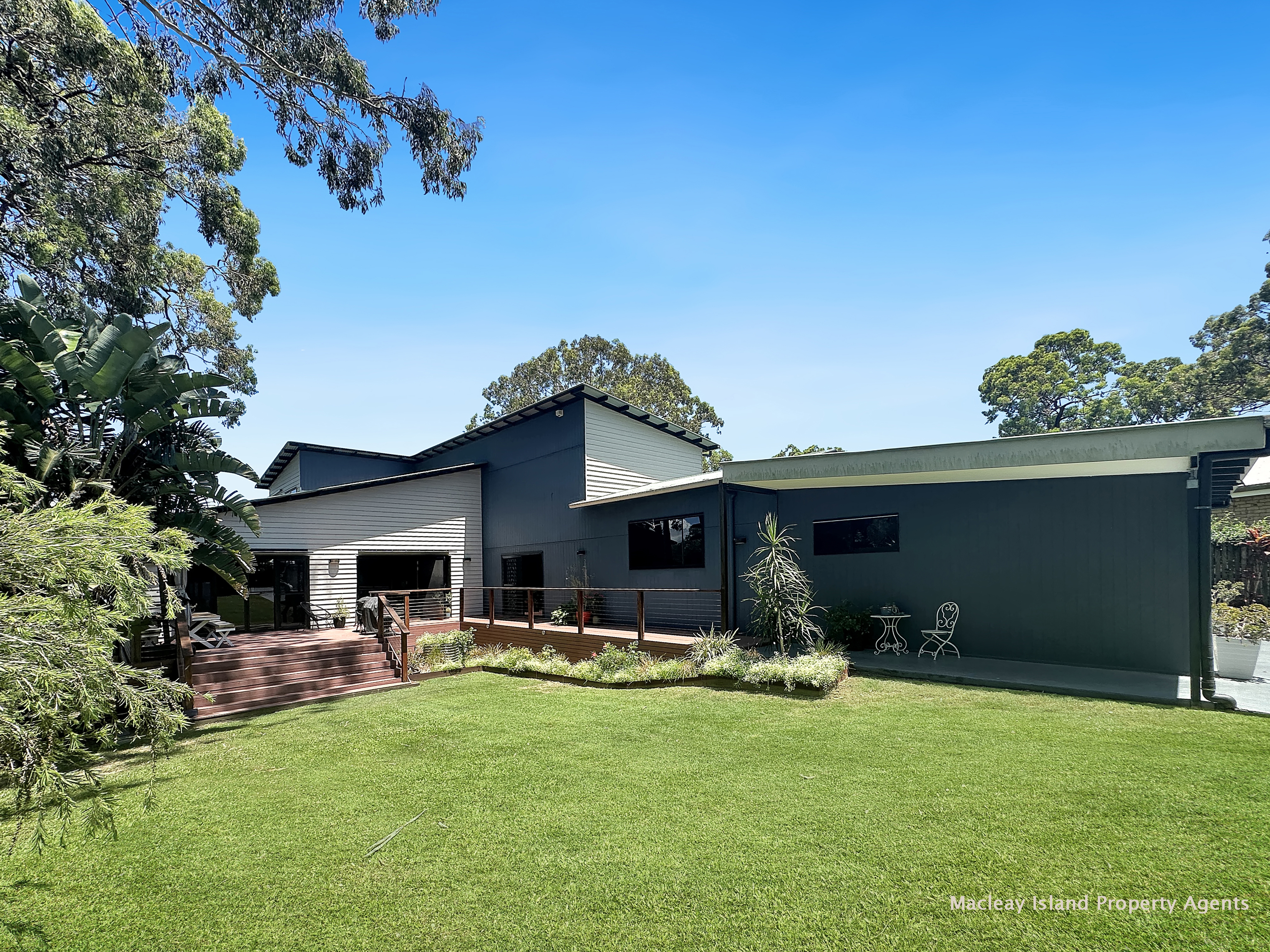 91 Coondooroopa Drive, Macleay Island, QLD 4184 - Image 2