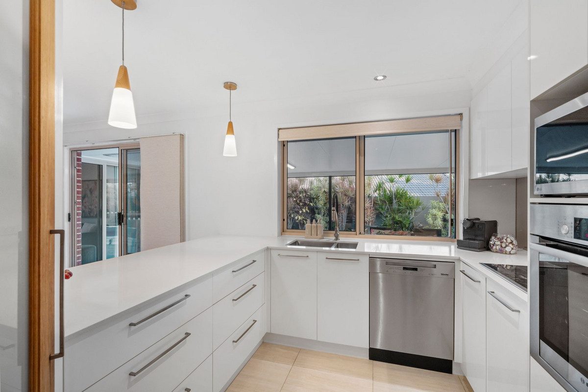 5 Gunsynd Drive, Dakabin, QLD 4503 - Image 7