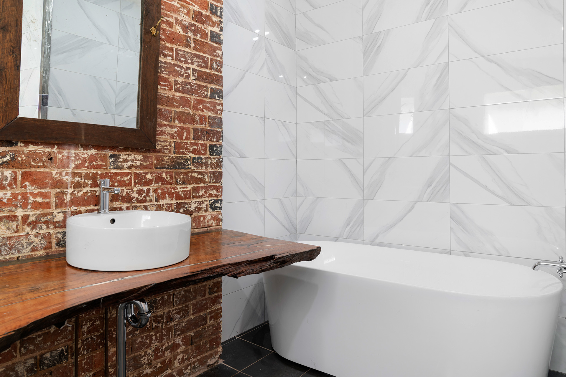 42 DOURO STREET, Mudgee NSW 2850 - Image 2