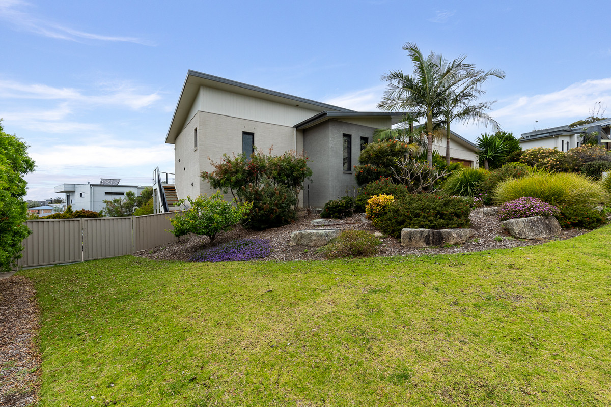 55 BOURNDA CIRCUIT, Tura Beach NSW 2548 - Image 9
