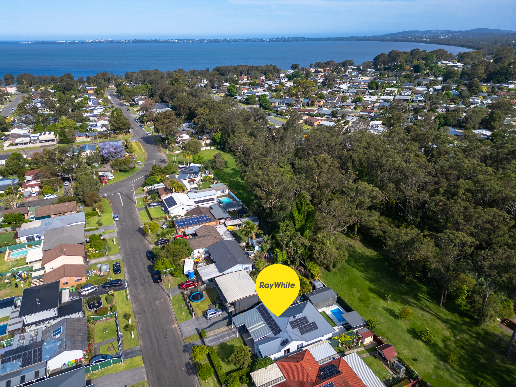 4-bedroom house at 14 Seawind Terrace, Berkeley Vale, NSW 2261, , New South Wales