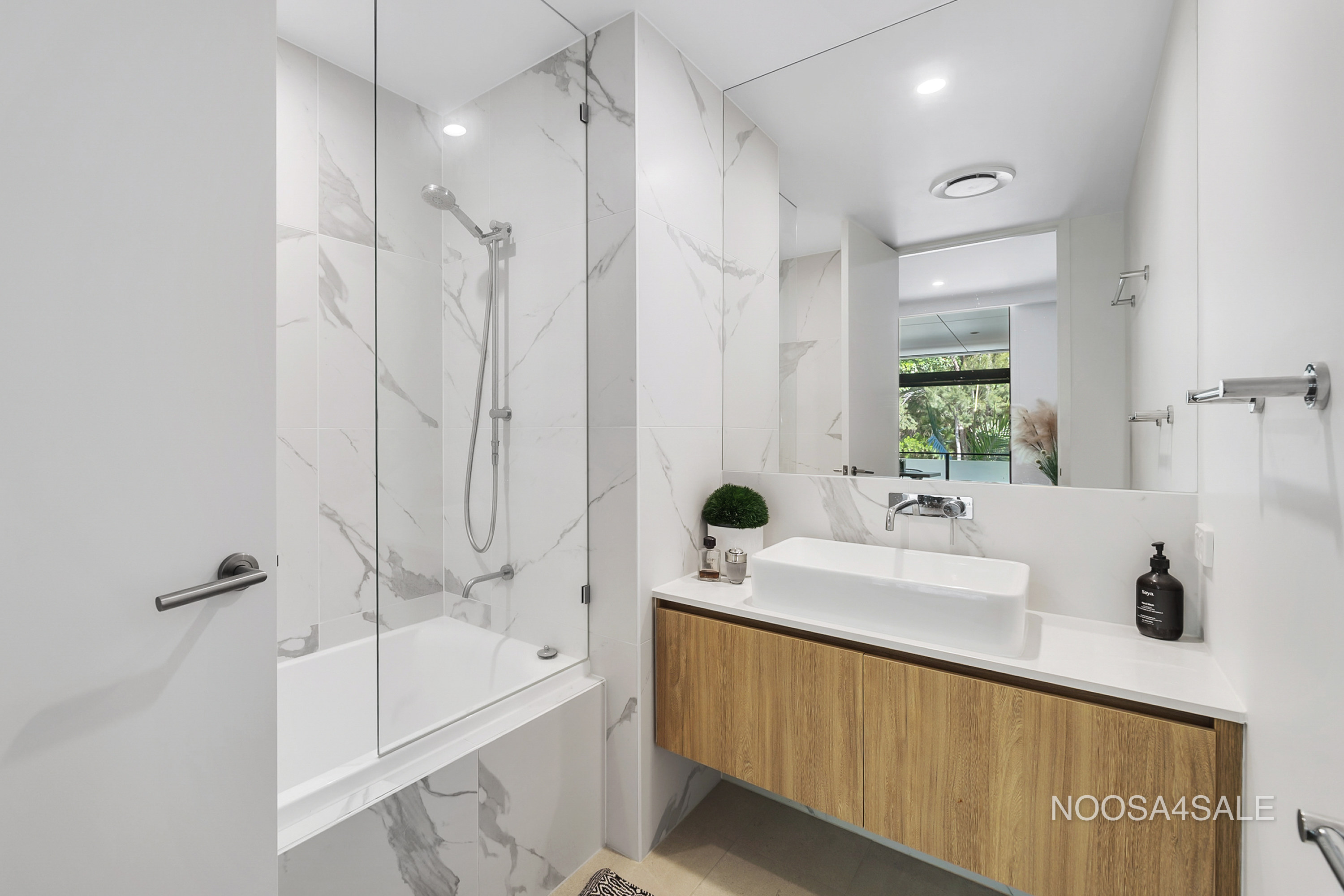 2-bedroom unit at PARKRIDGE HILL NOOSA 2325 17 LAKEVIEW RISE, NOOSA HEADS QLD 4567, Noosa, Queensland