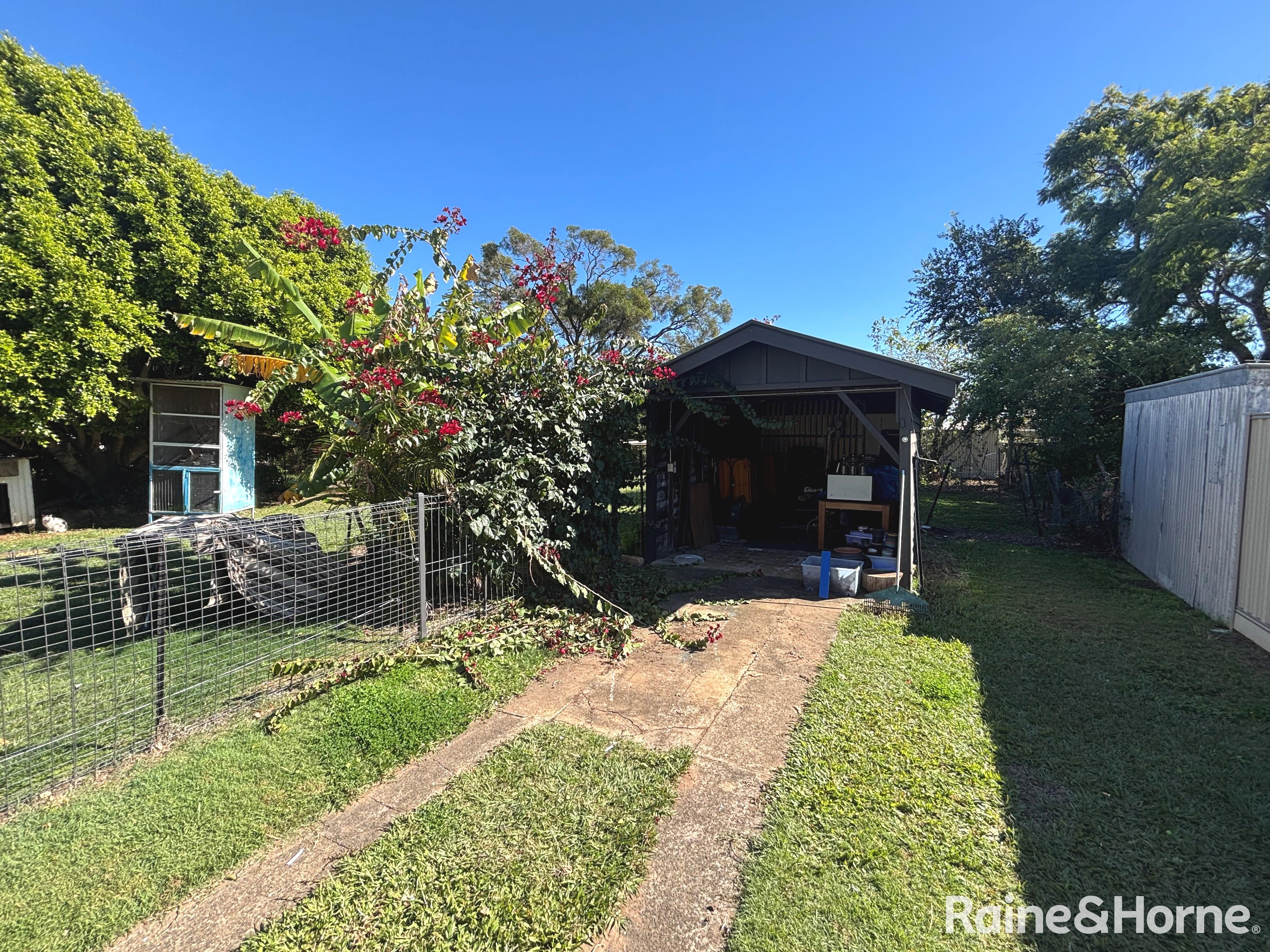 4-bedroom house at 25 South Street, Wondai, QLD 4606, South Burnett, Queensland