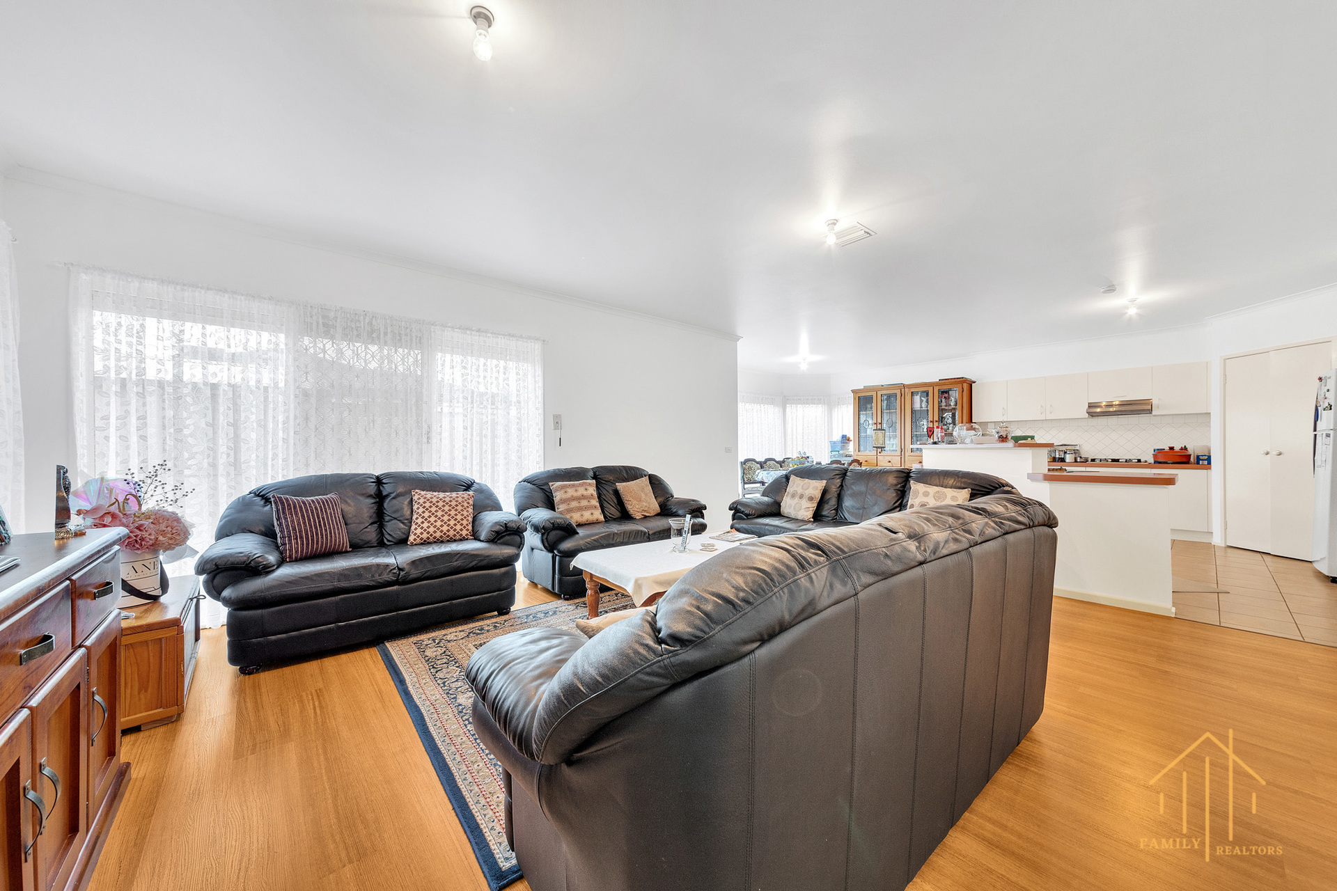 11 FLYNN COURT, Narre Warren South VIC 3805 - Image 6