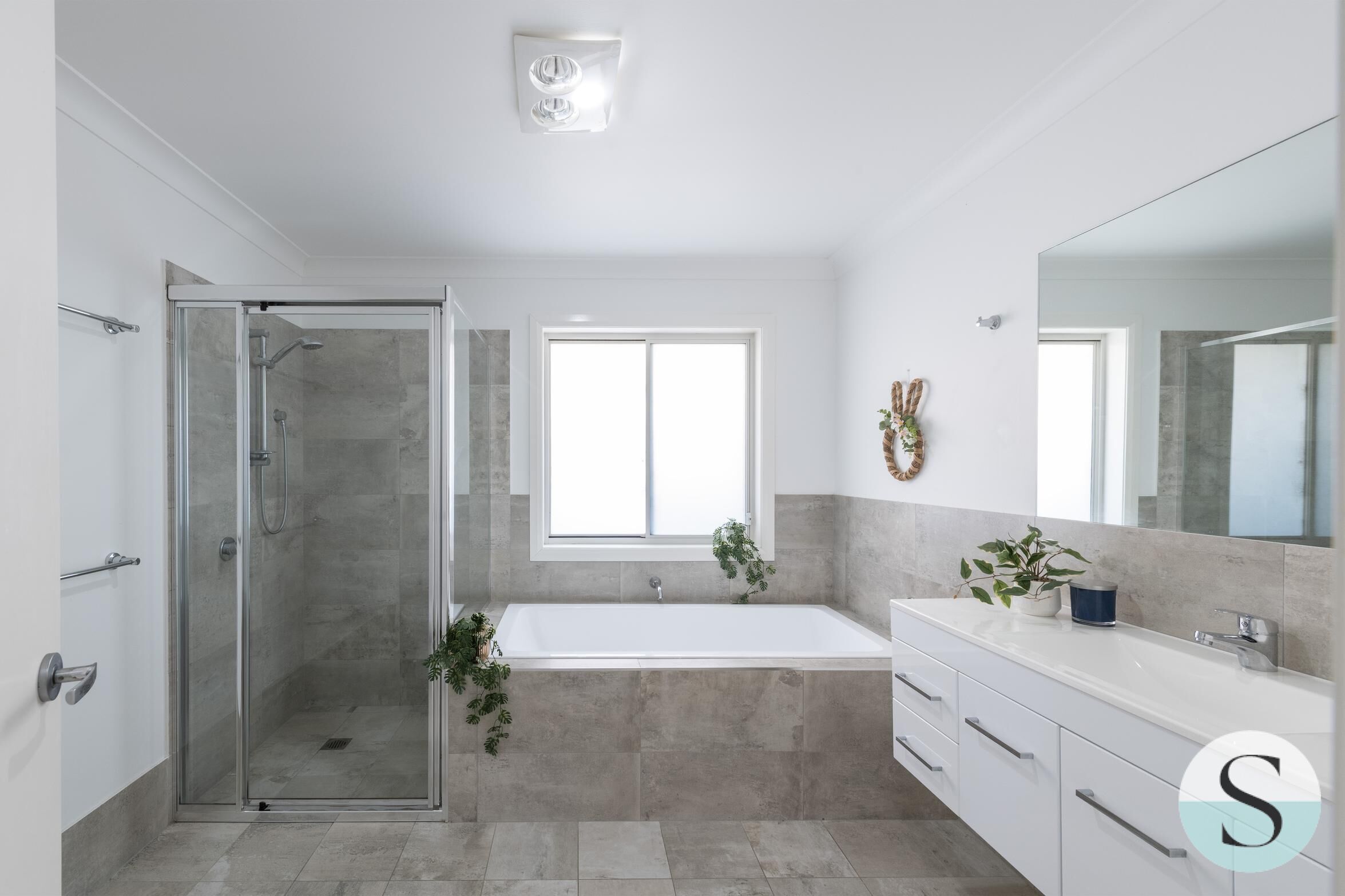 5-bedroom house at 56 Leumeah Avenue, Chain Valley Bay, NSW 2259, Central Coast (Nsw), New South Wales