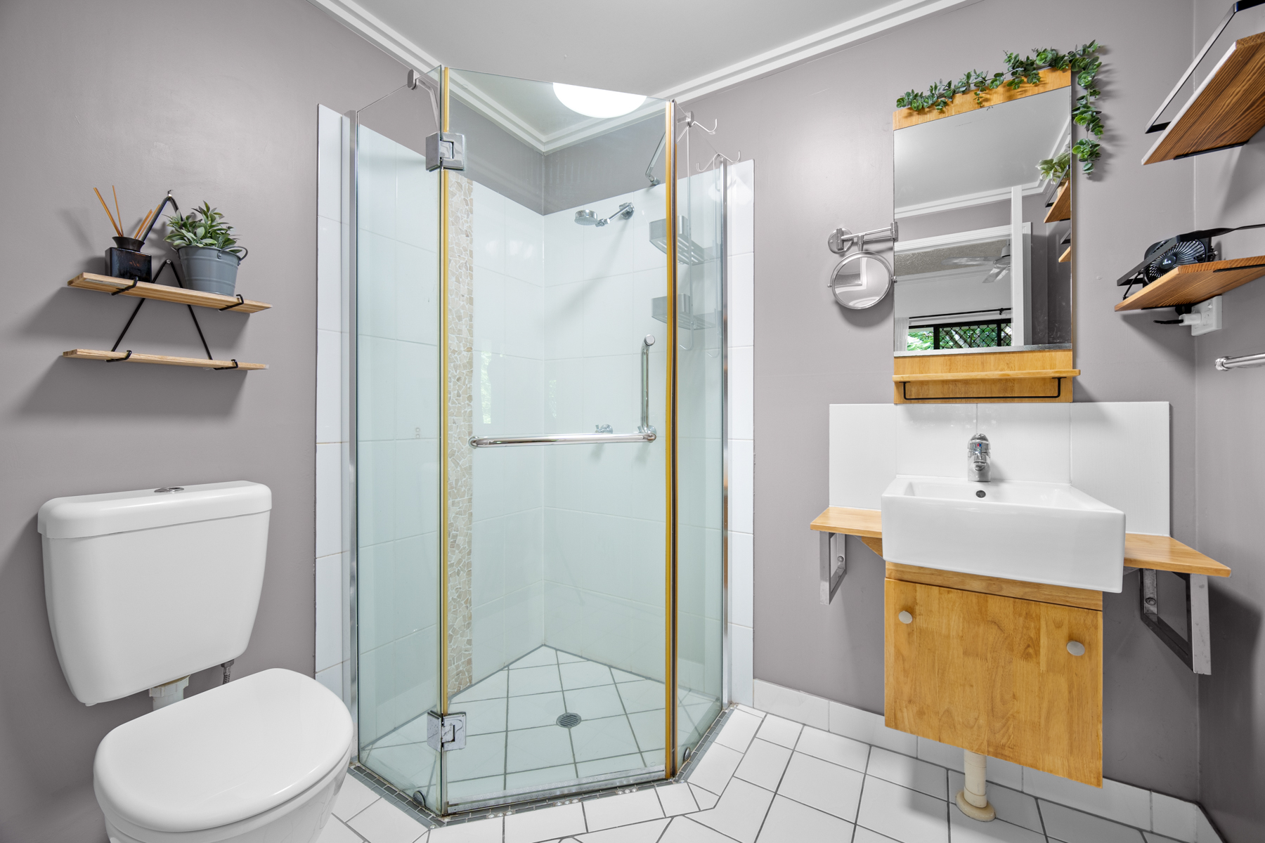 229 2-8 RIGG STREET, WOREE QLD 4868 - Image 7