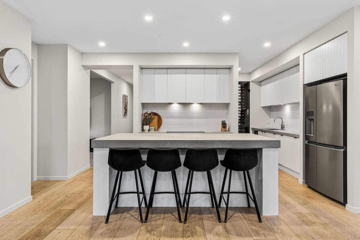 8 Pascal Crescent, Mount Duneed, VIC 3217 - Image 6