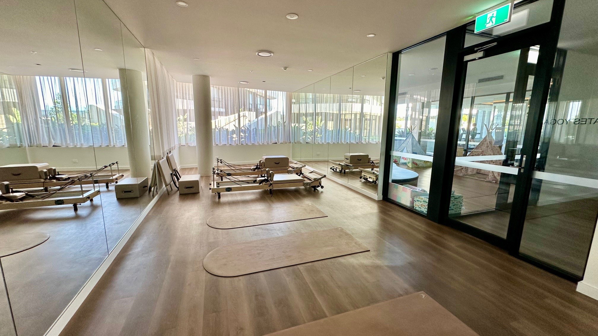 1401/10 Sickle Avenue, Hope Island, Qld, 4212 - Image 5