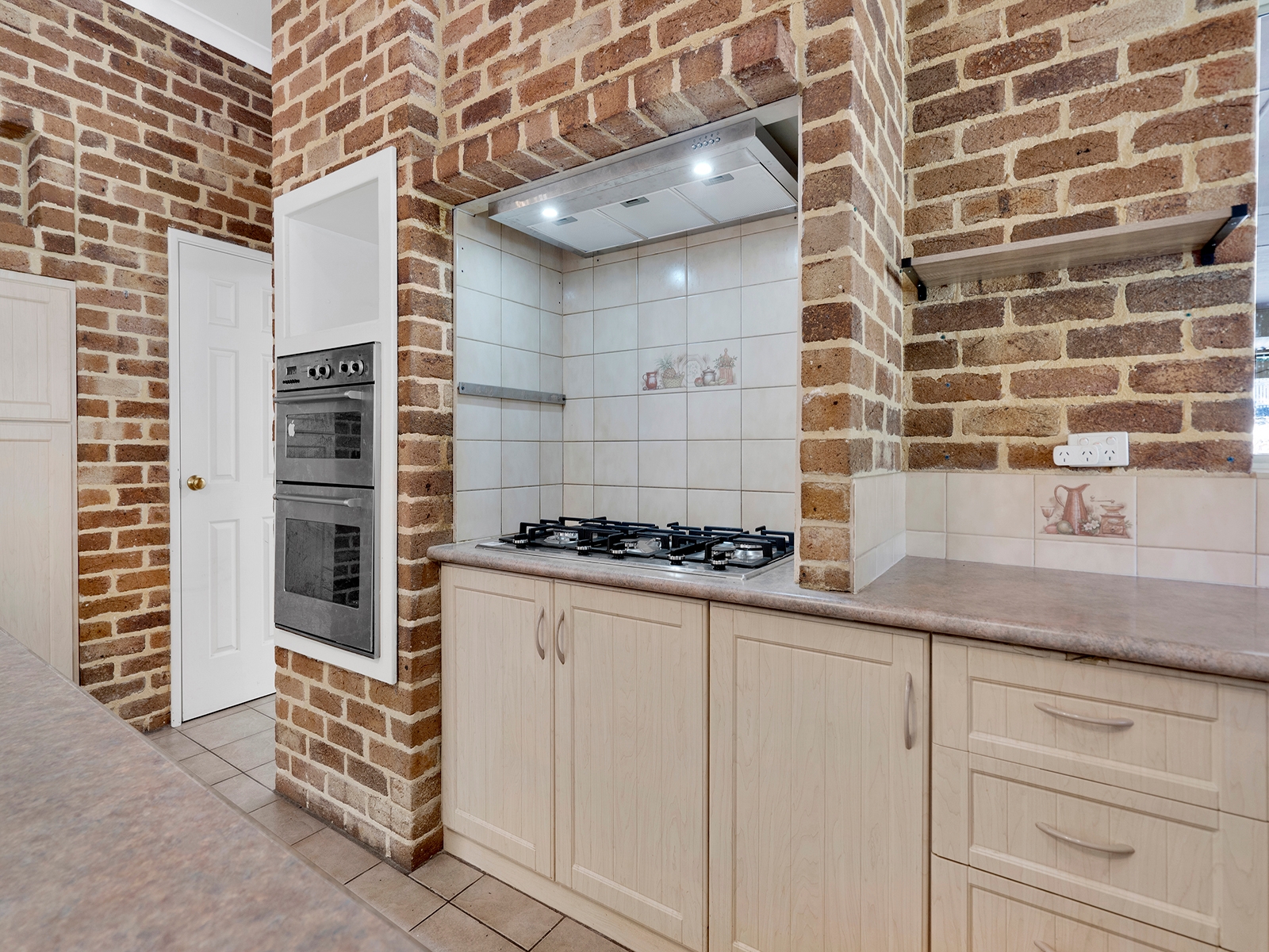 590 Walker Street, Mundaring, WA 6073 - Image 6