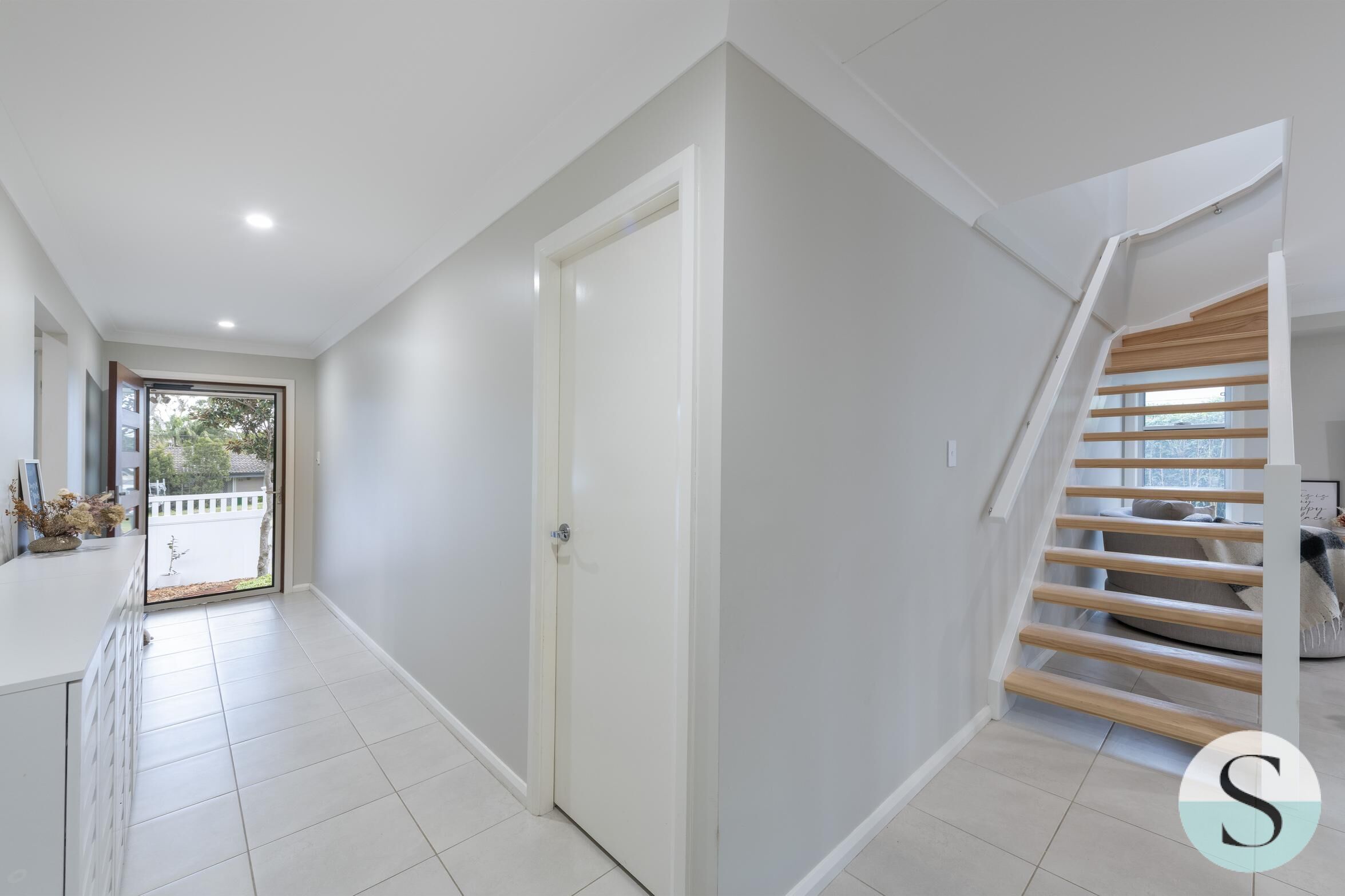 5-bedroom house at 56 Leumeah Avenue, Chain Valley Bay, NSW 2259, Central Coast (Nsw), New South Wales