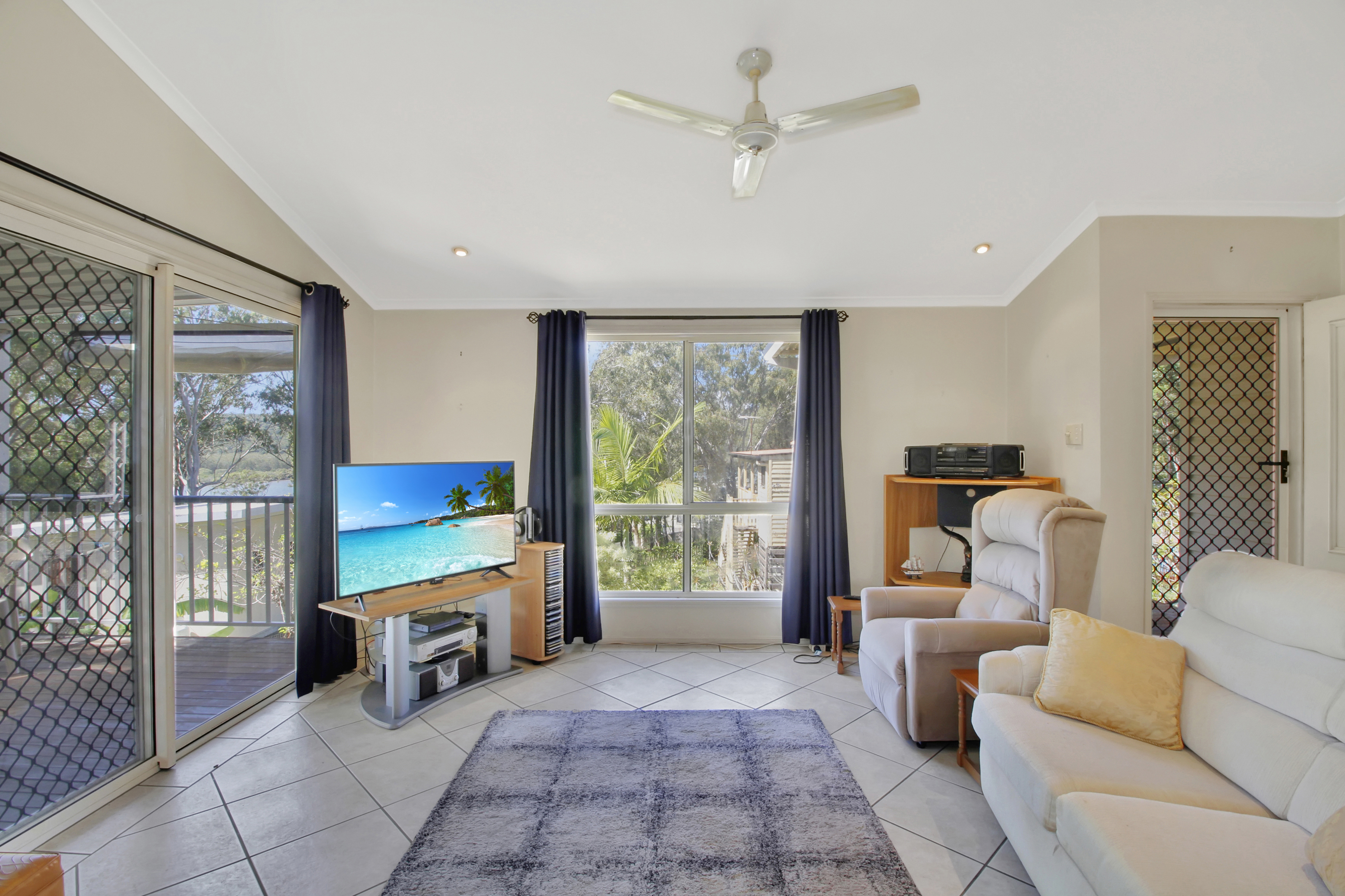 49 SEAWARD DRIVE, Russell Island QLD 4184 - Image 2