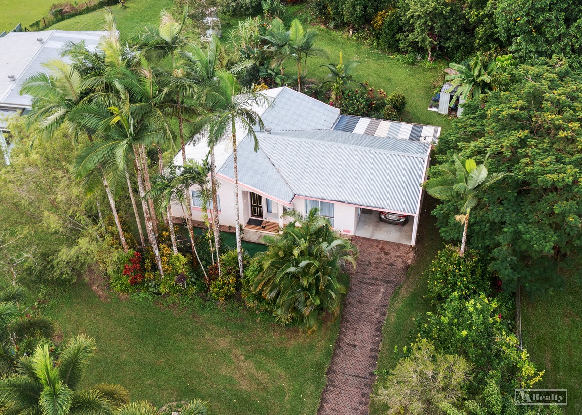 5 VANDELEUR CLOSE, East Innisfail QLD 4860 - Image 1