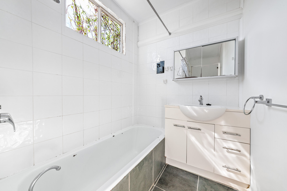 4-bedroom house at 9 Wallace Street, Warwick, QLD 4370, Southern Downs, Queensland