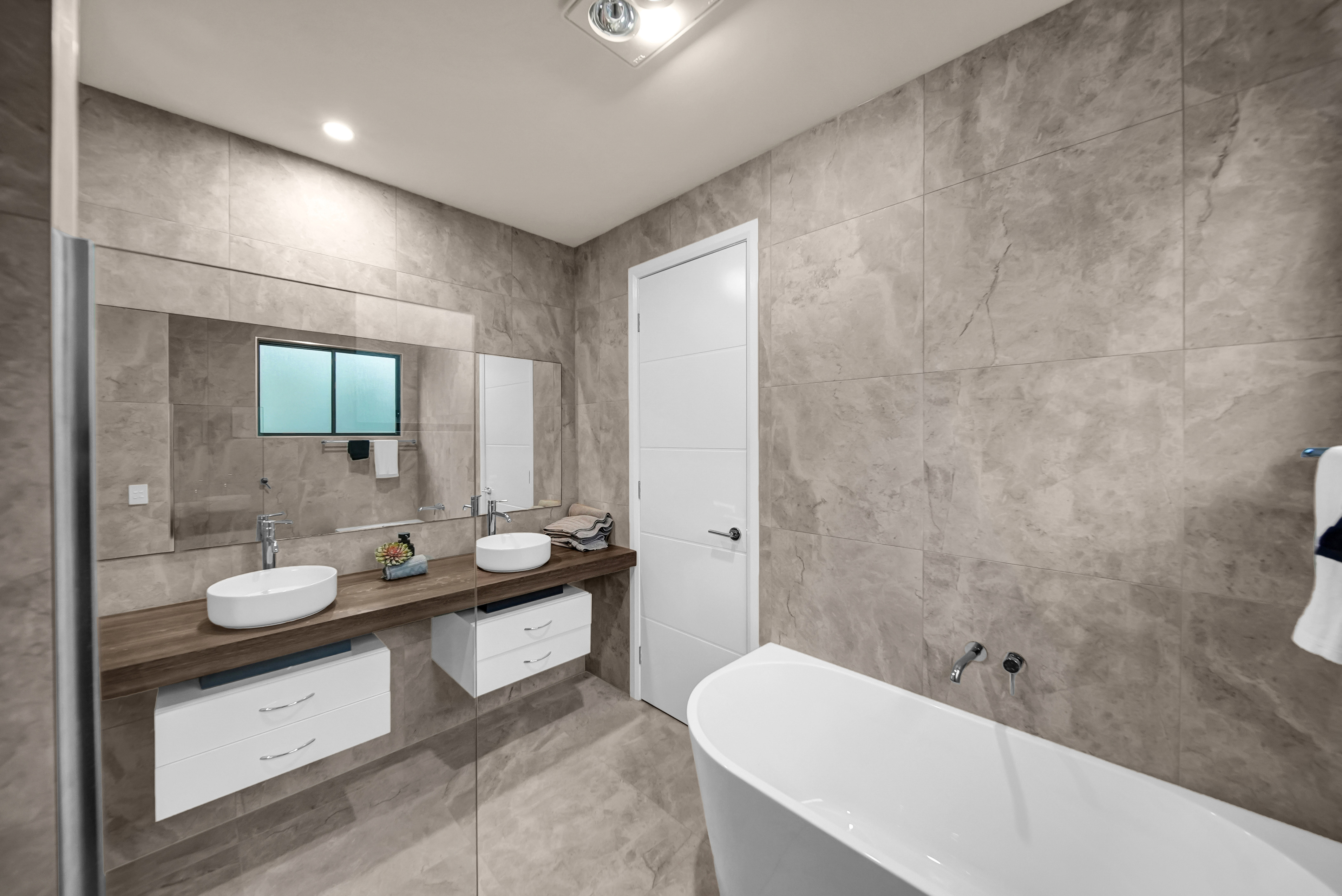 5-bedroom house at 13 Highview Terrace, Daisy Hill, QLD 4127, Logan, Queensland