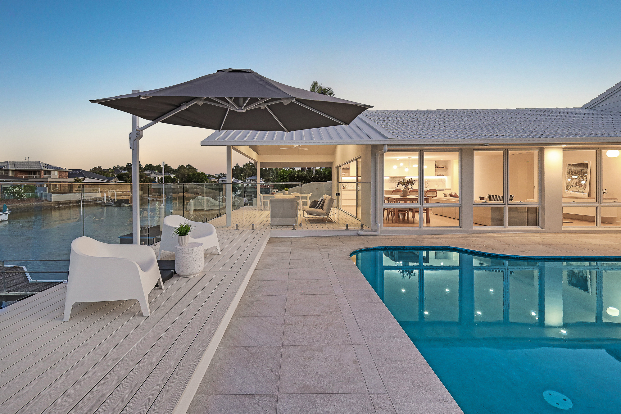 9 NIRVANA COURT, Runaway Bay QLD 4216 - Image 3