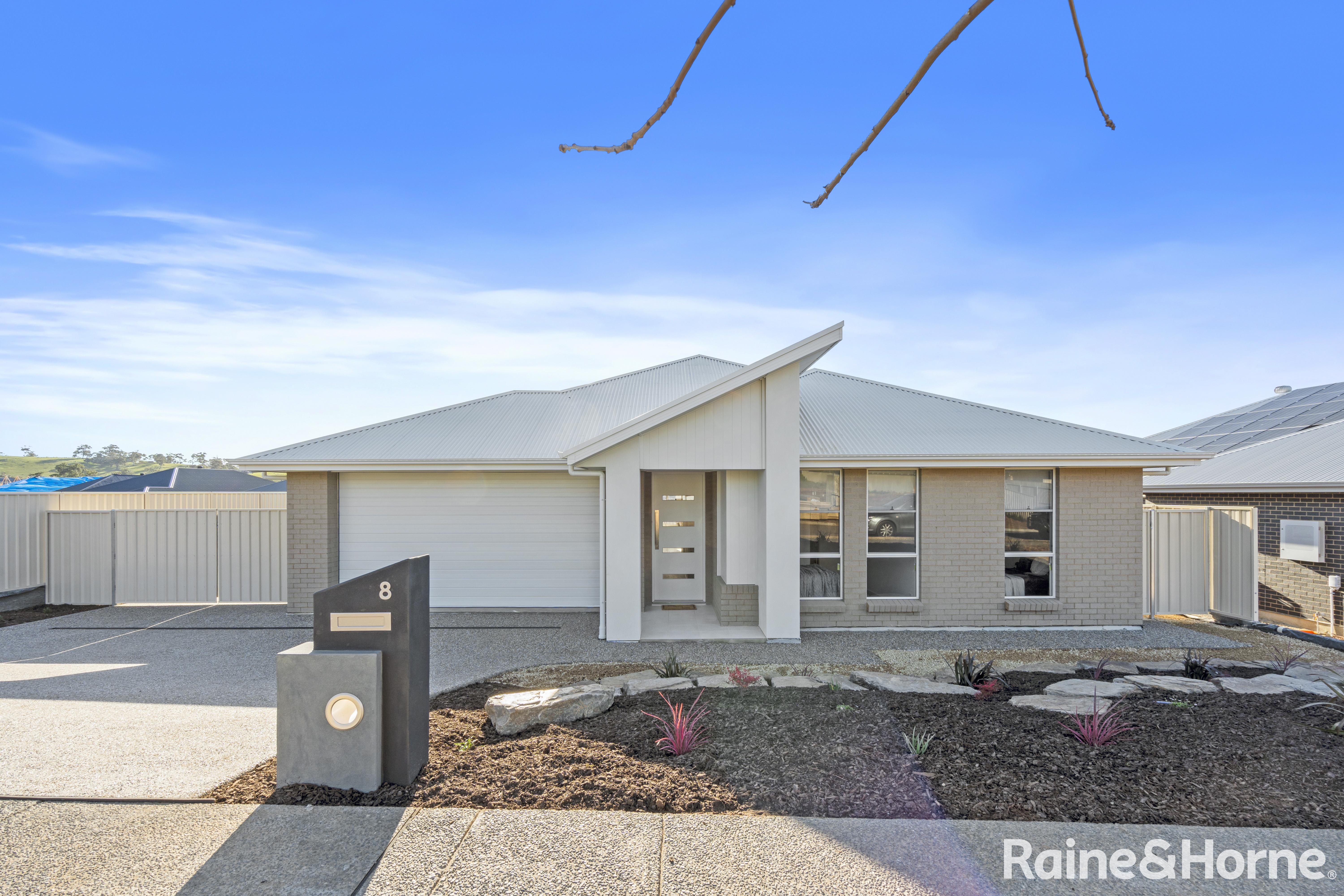 4-bedroom house at 8 Badcoe Crescent, Strathalbyn, SA 5255, Alexandrina, South Australia