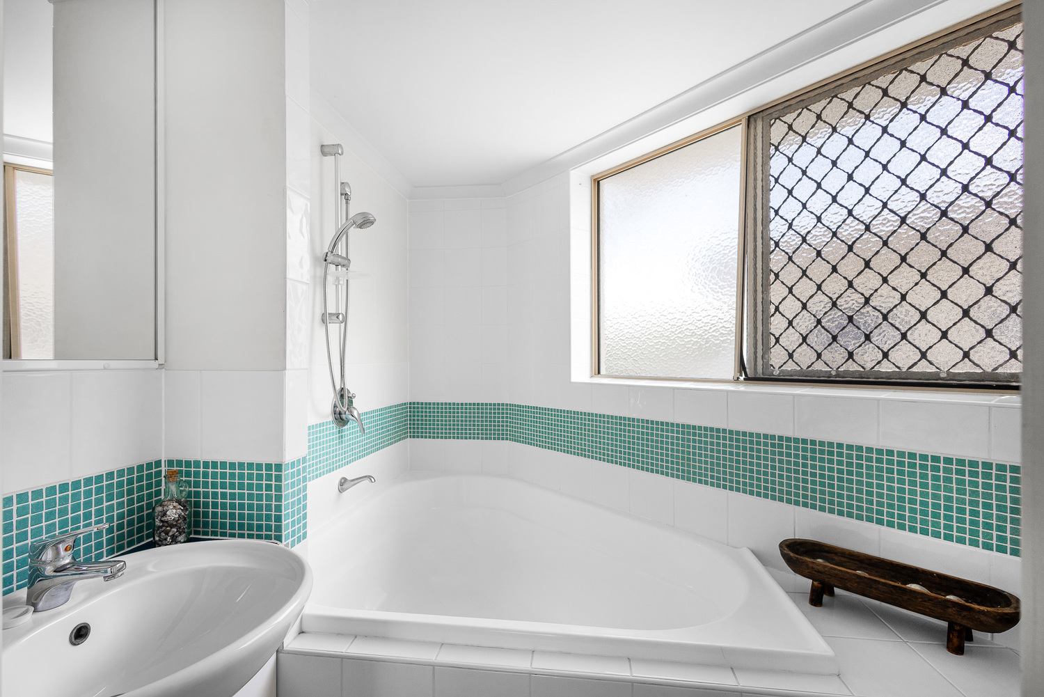 2-bedroom unit at 6 15 ANDREW STREET, POINT ARKWRIGHT QLD 4573, Sunshine Coast, Queensland