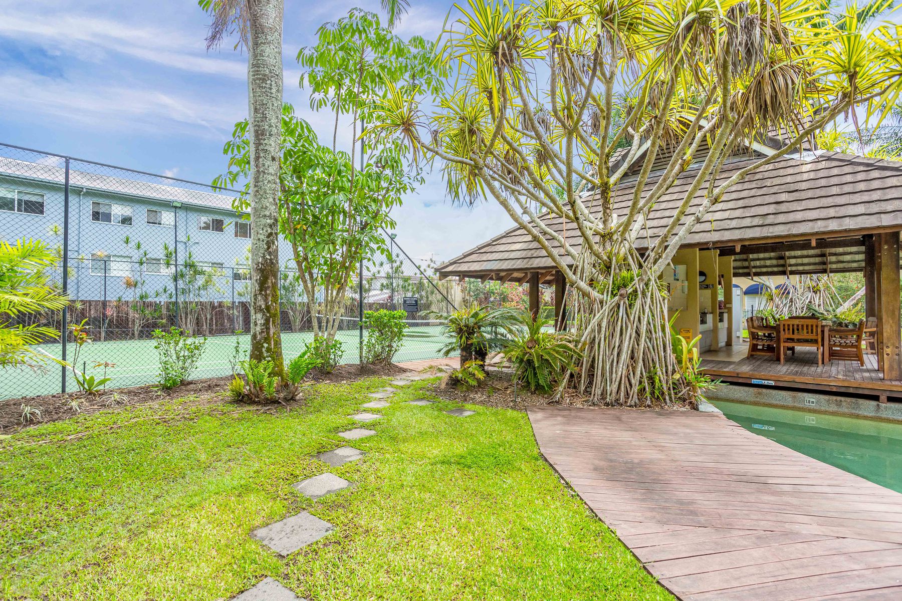 1807/2-10 Greenslopes Street, Cairns North, Qld, 4870 - Image 3