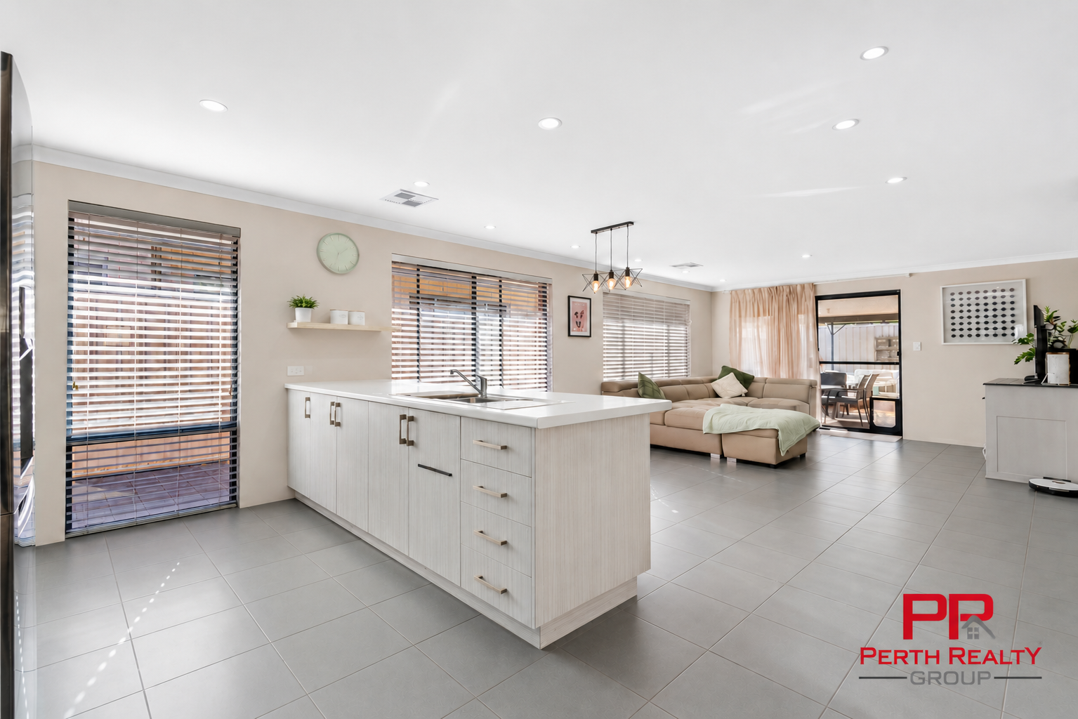13 Hayford Road, Haynes WA 6112 - Image 3