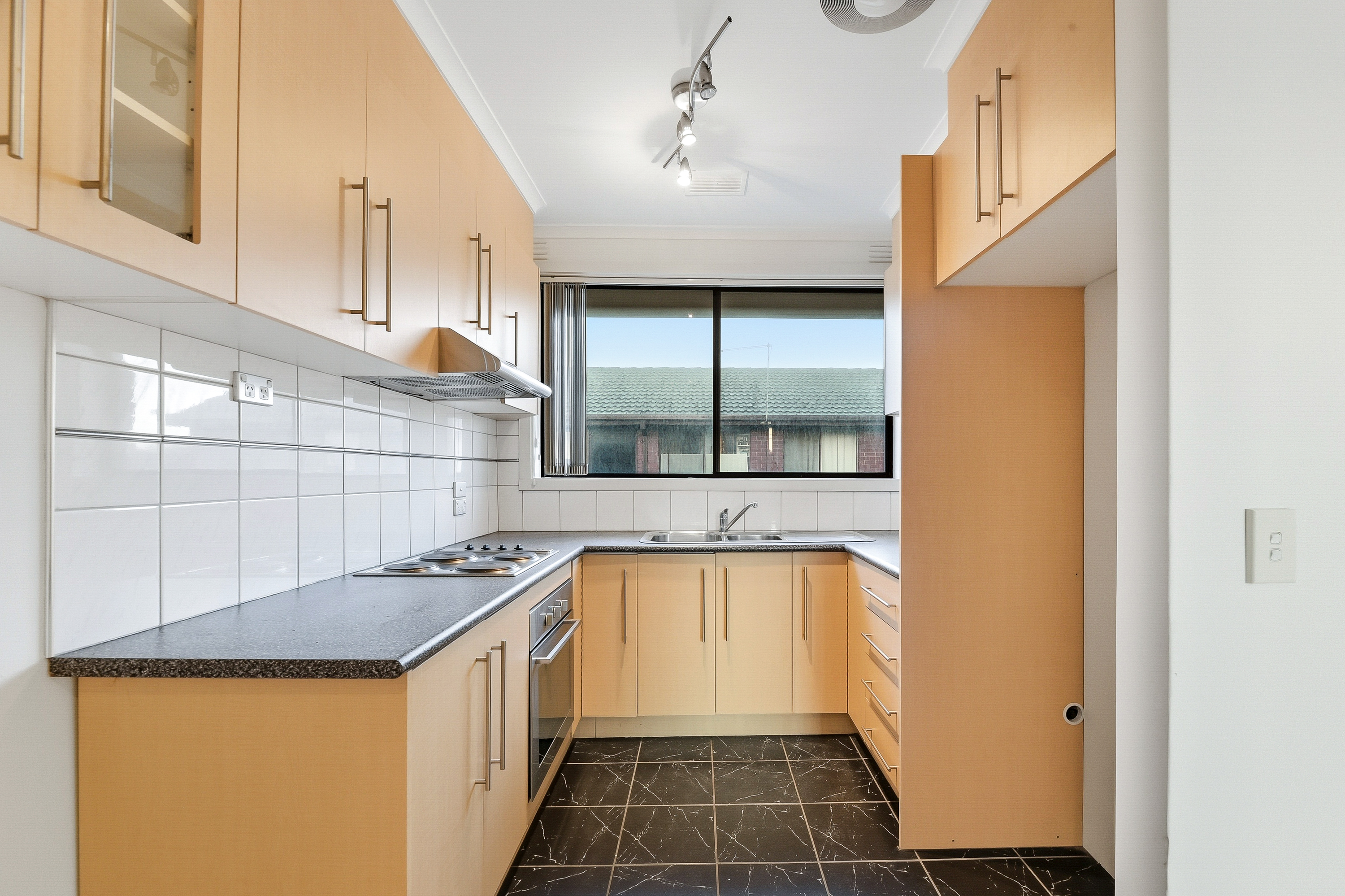 14 60-62 CLEELAND STREET, DANDENONG VIC 3175 - Image 6