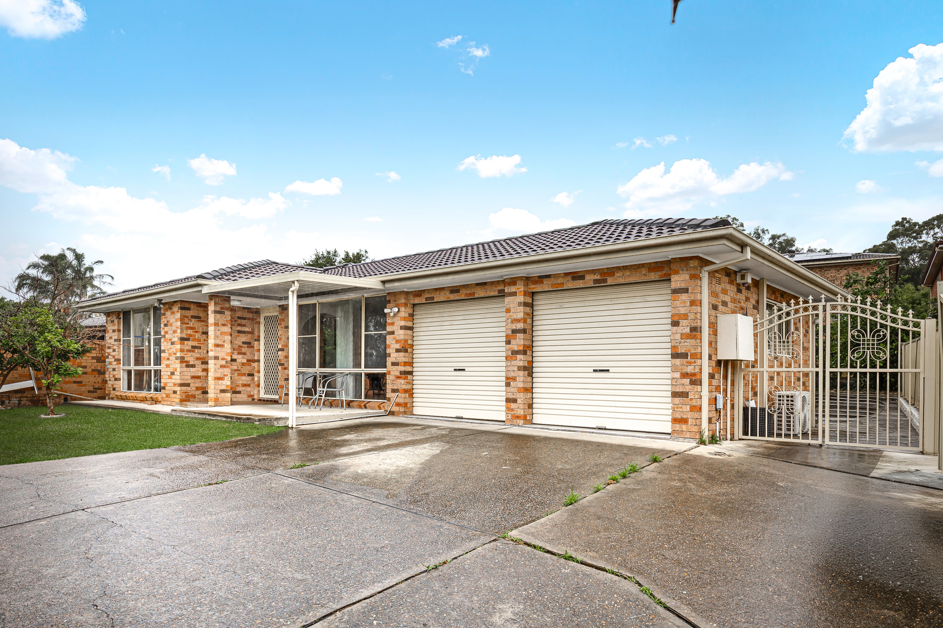8 BARRON PLACE, Bossley Park NSW 2176 - Image 1