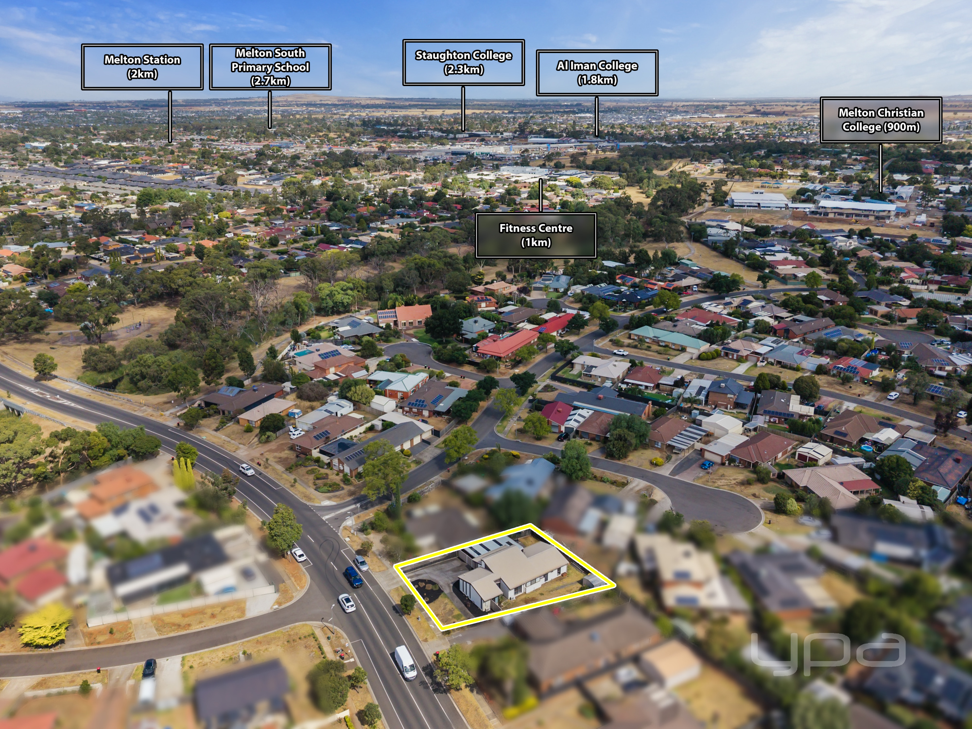3-bedroom house at 33 Black Dog Drive, Brookfield, VIC 3338, Melton, Victoria
