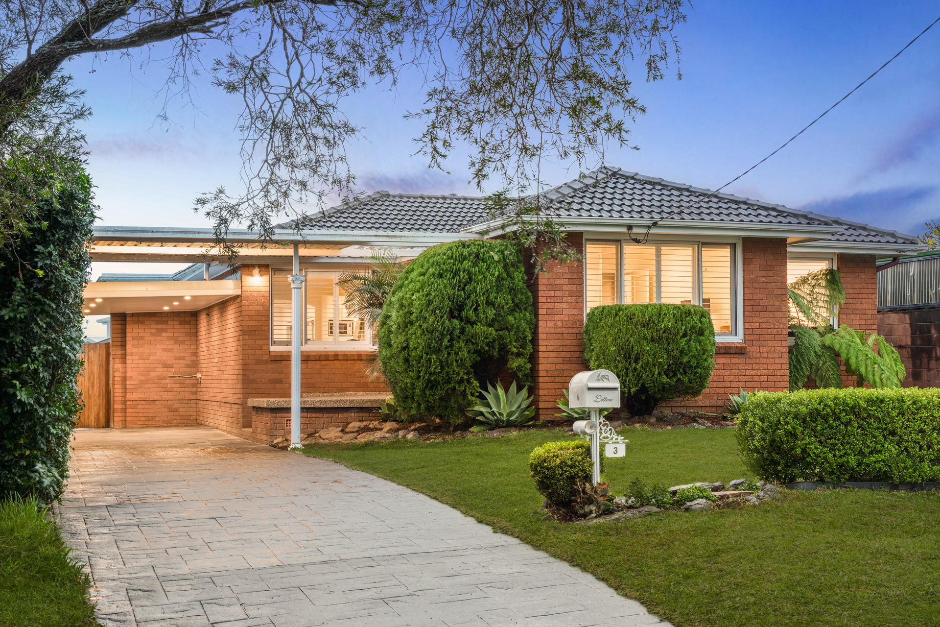 3 LOLA PLACE, Miranda NSW 2228 - Image 1