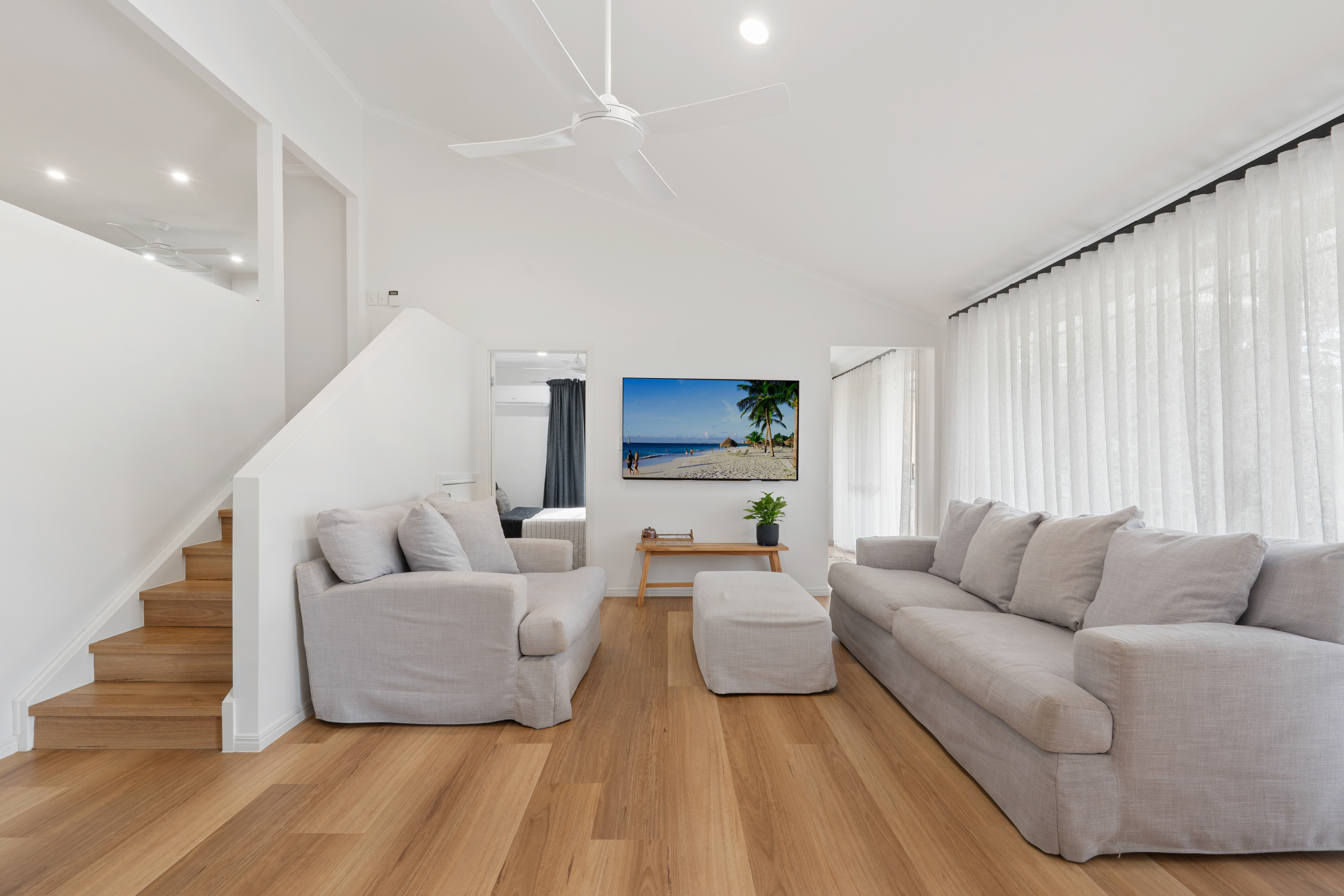 4 FINLEY COURT, Helensvale QLD 4212 - Image 7