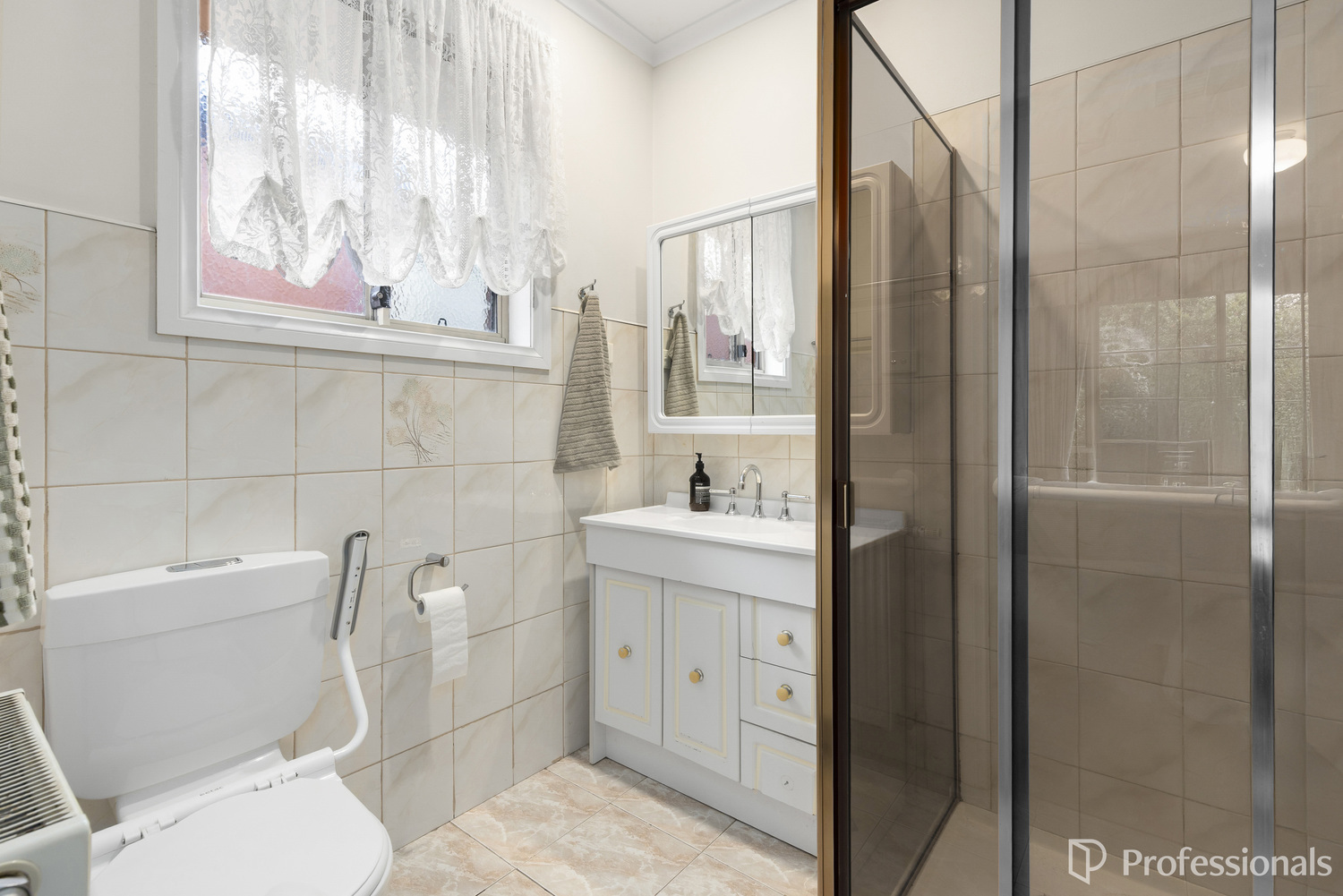 5 Booth Way, Taylors Lakes, Vic, 3038 - Image 3