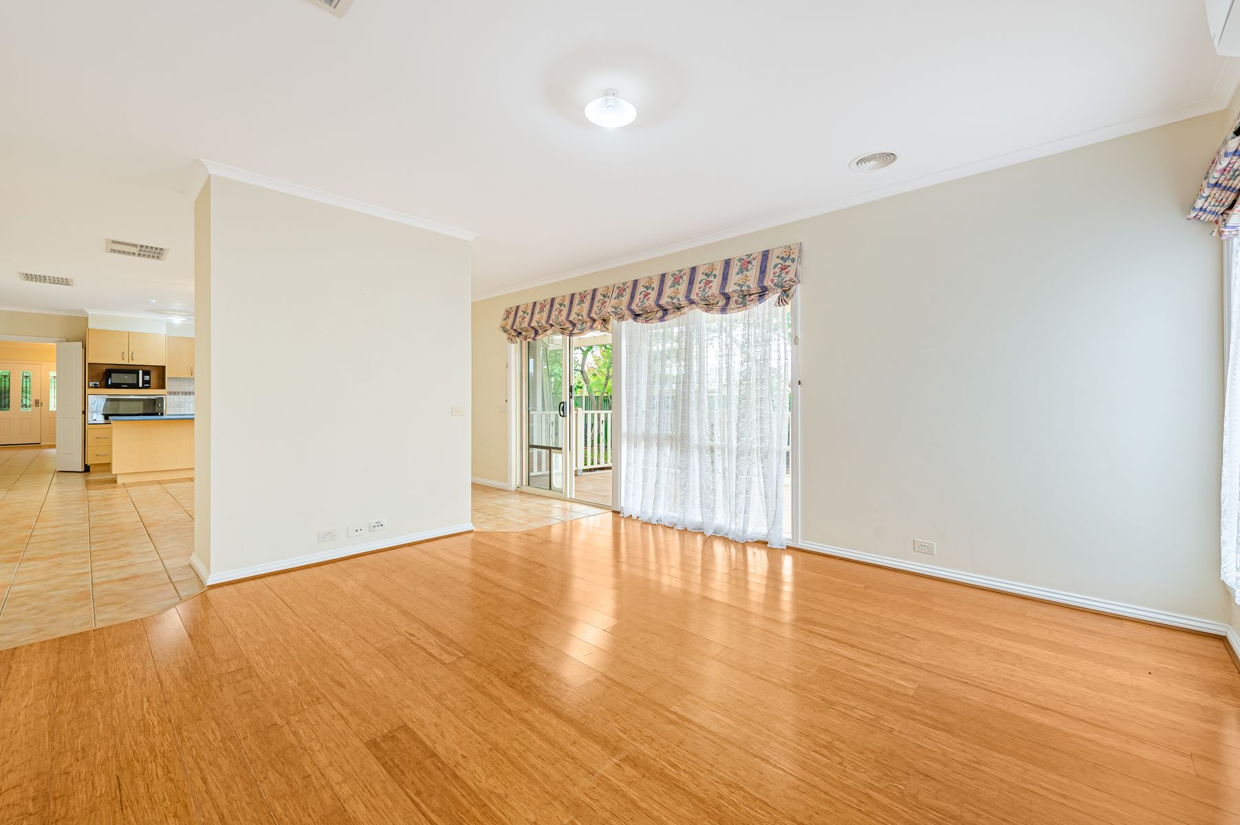 1 Tahara Court, Werribee, VIC 3030 - Image 10