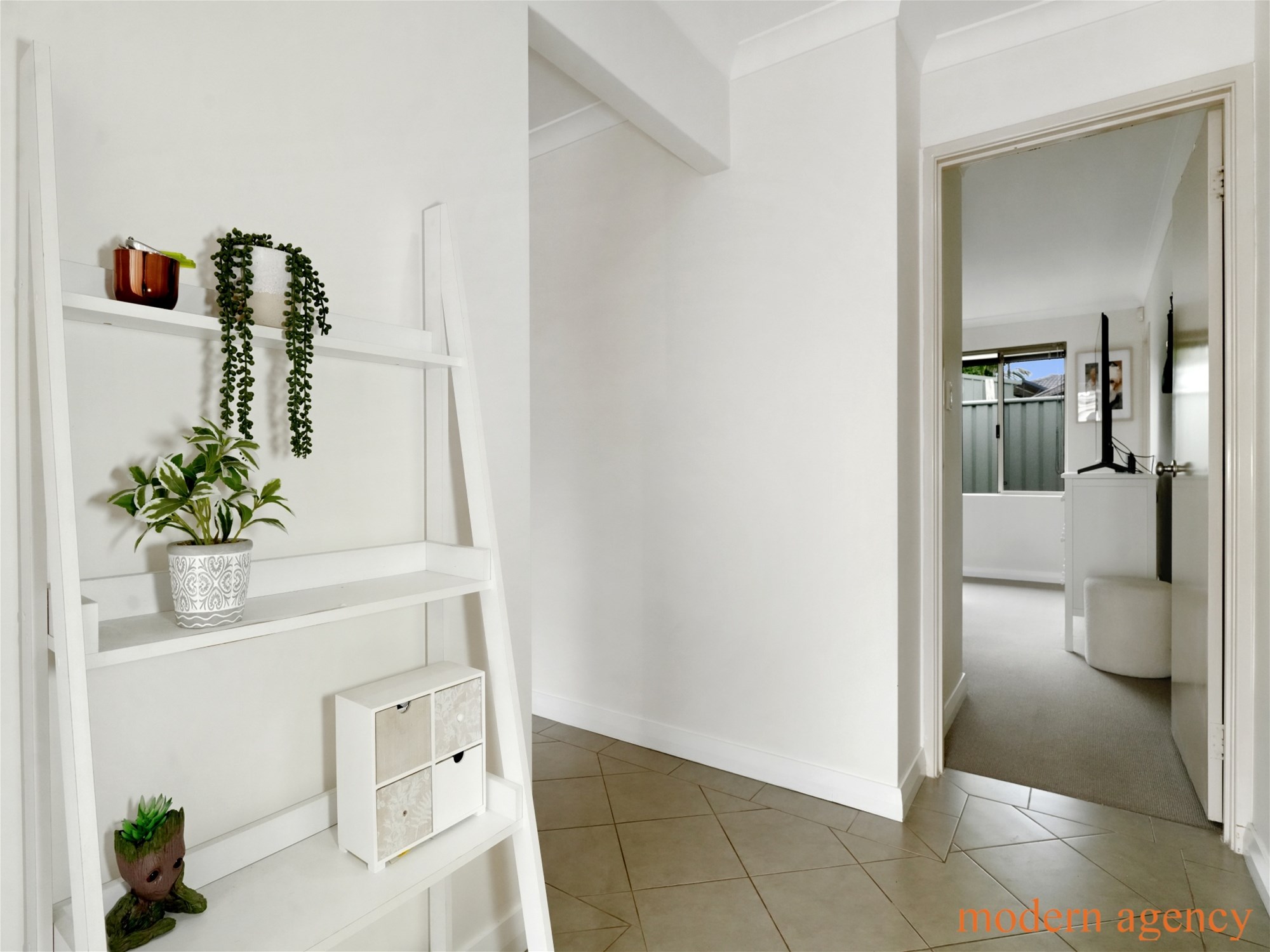 7/456 Kalamunda Road, High Wycombe, WA 6057 - Image 2