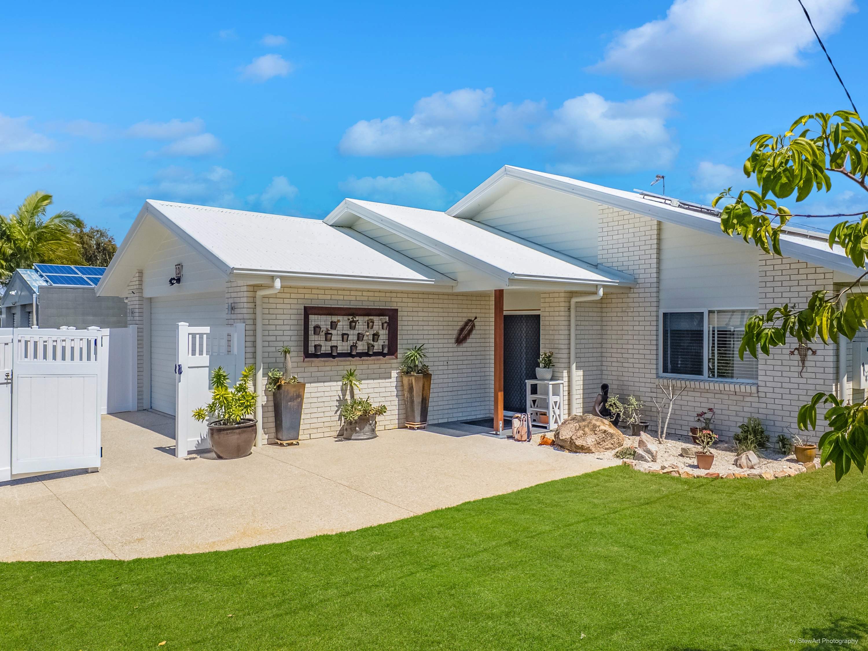 13 Herbert Street, Urangan, QLD 4655 - Image 4